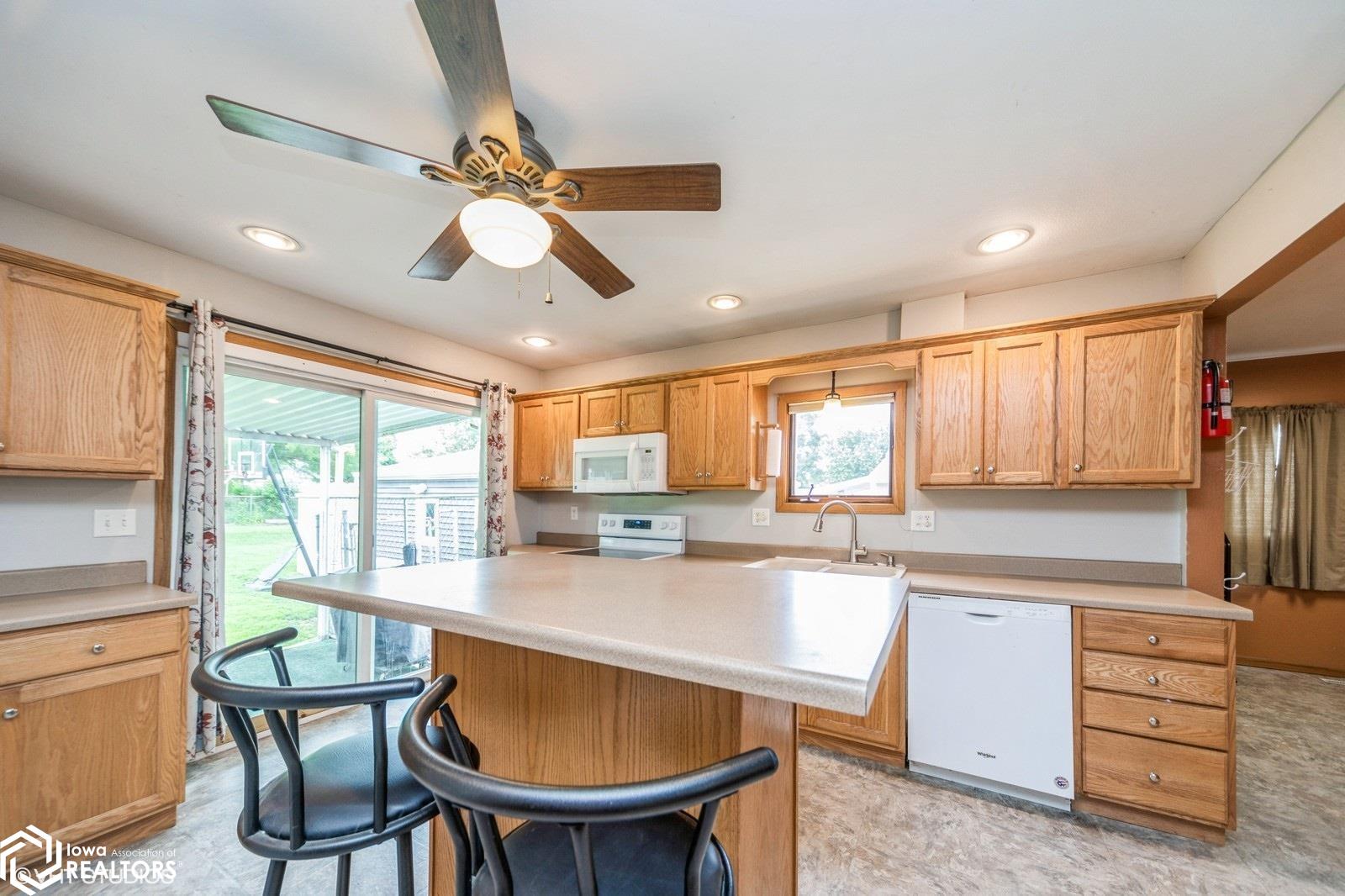1407 W Boone Street, Marshalltown, Iowa image 9