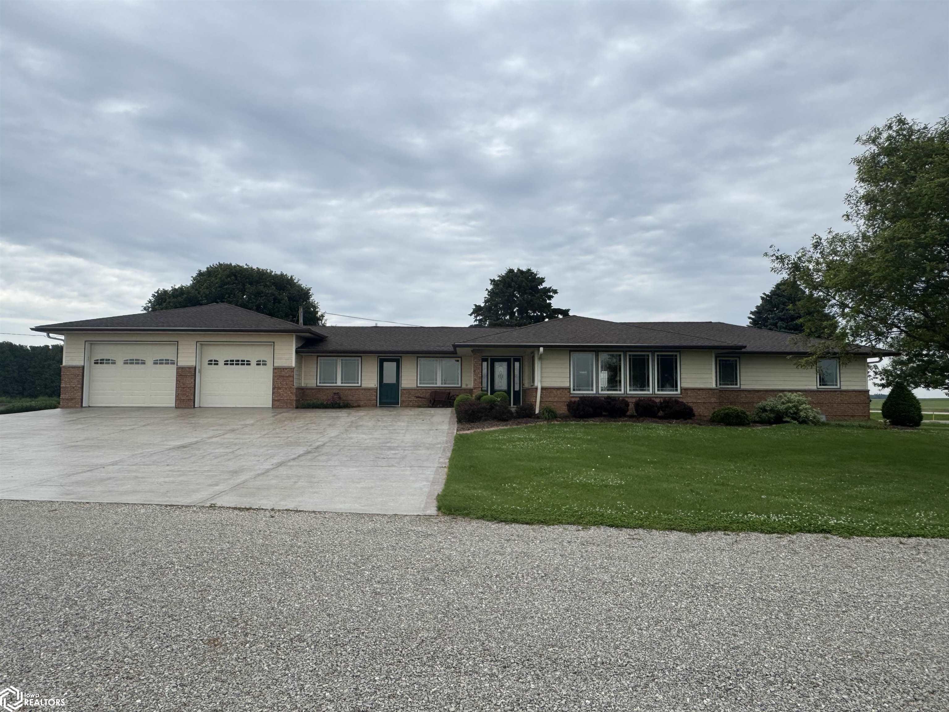 4251 Monument Avenue, Osage, Iowa image 1