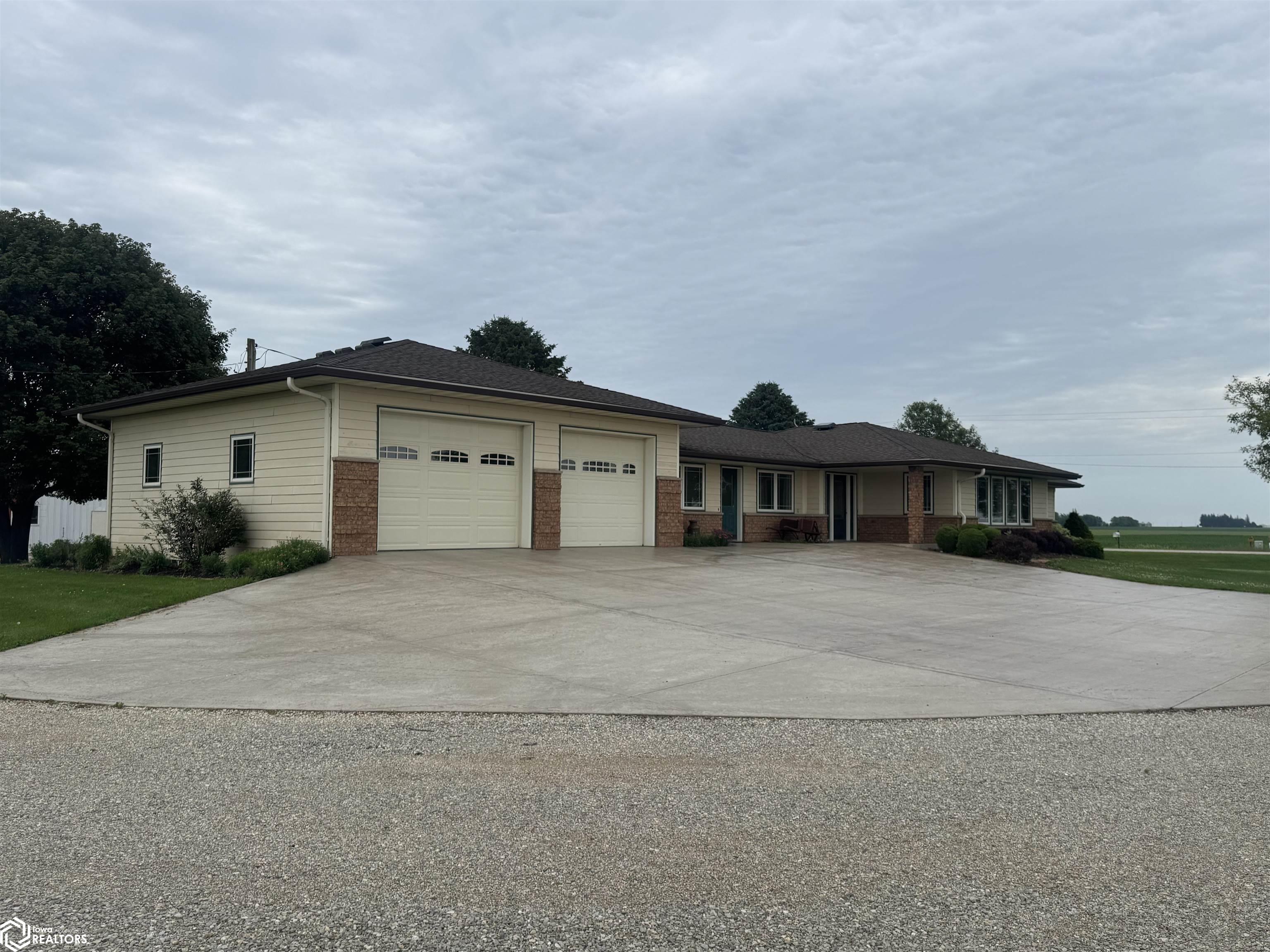 4251 Monument Avenue, Osage, Iowa image 4