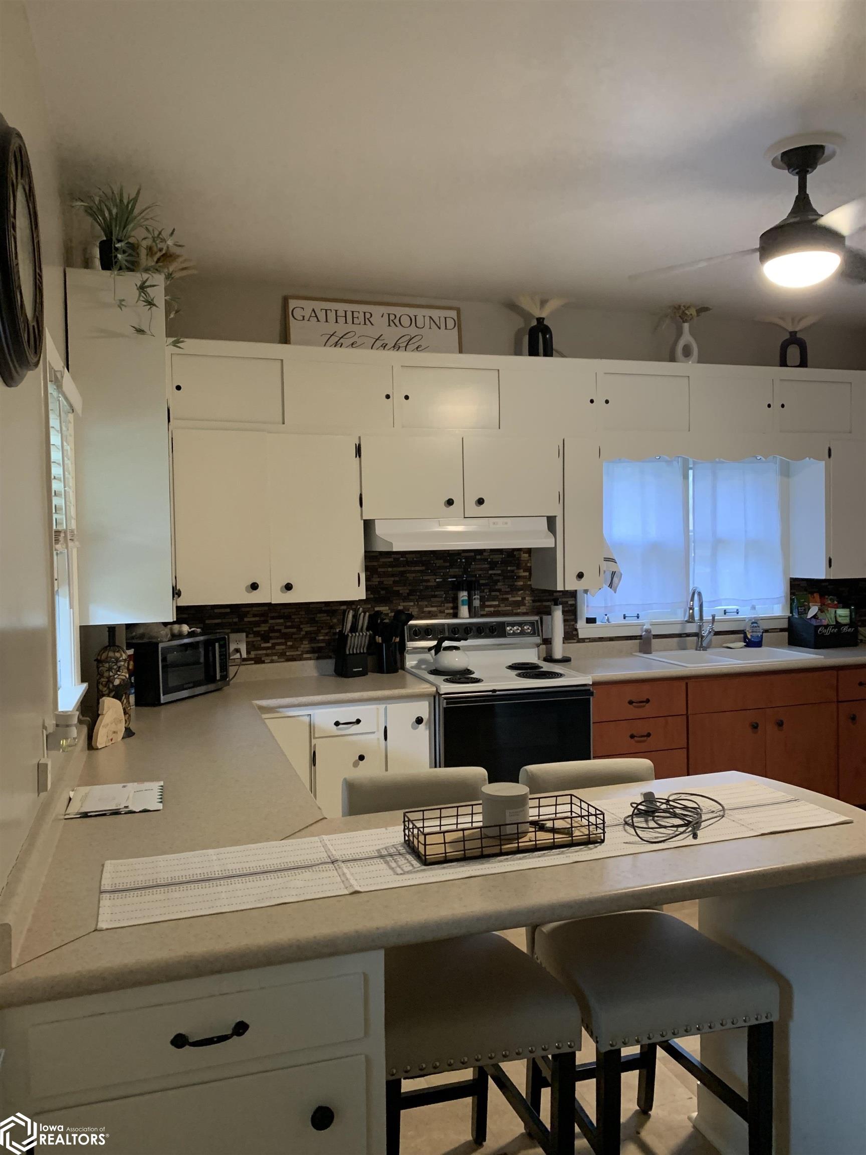 1106 Avenue C, Fort Madison, Iowa image 2