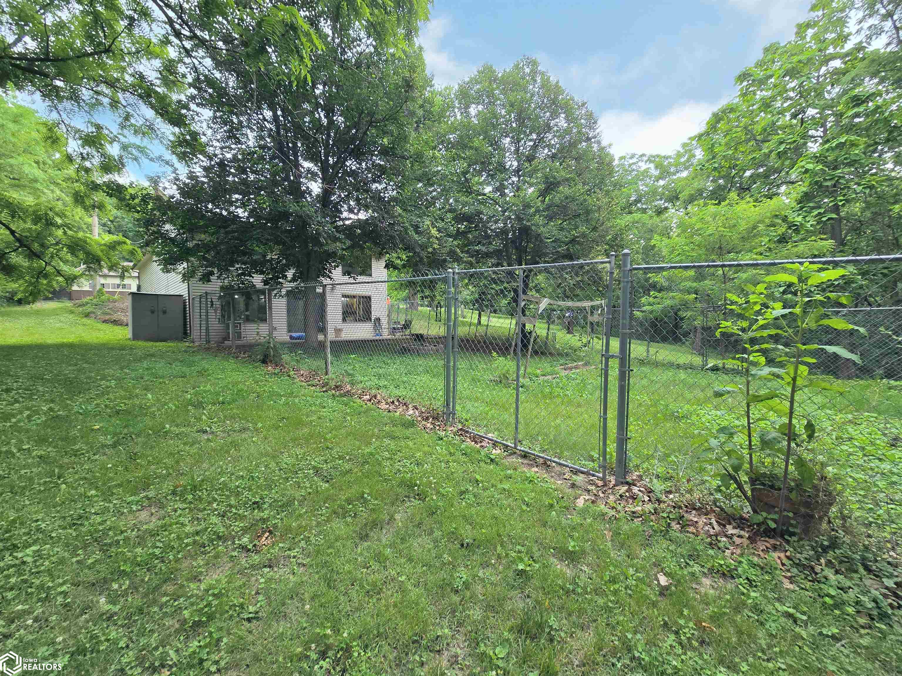 375 S 6th Street, Hamilton, Illinois image 5