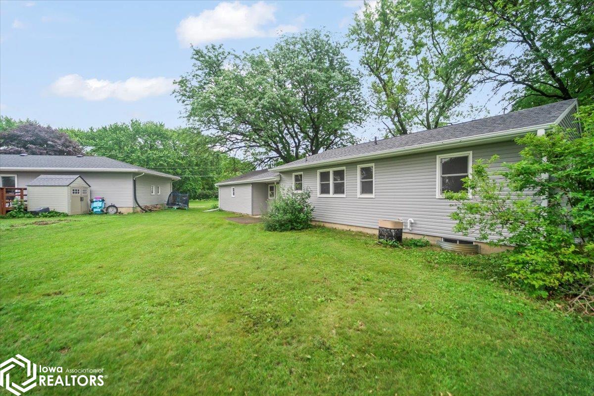 2202 15th Avenue, Eldora, Iowa image 4