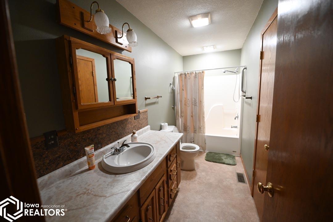 3135 Hwy 34, Woodburn, Iowa image 33