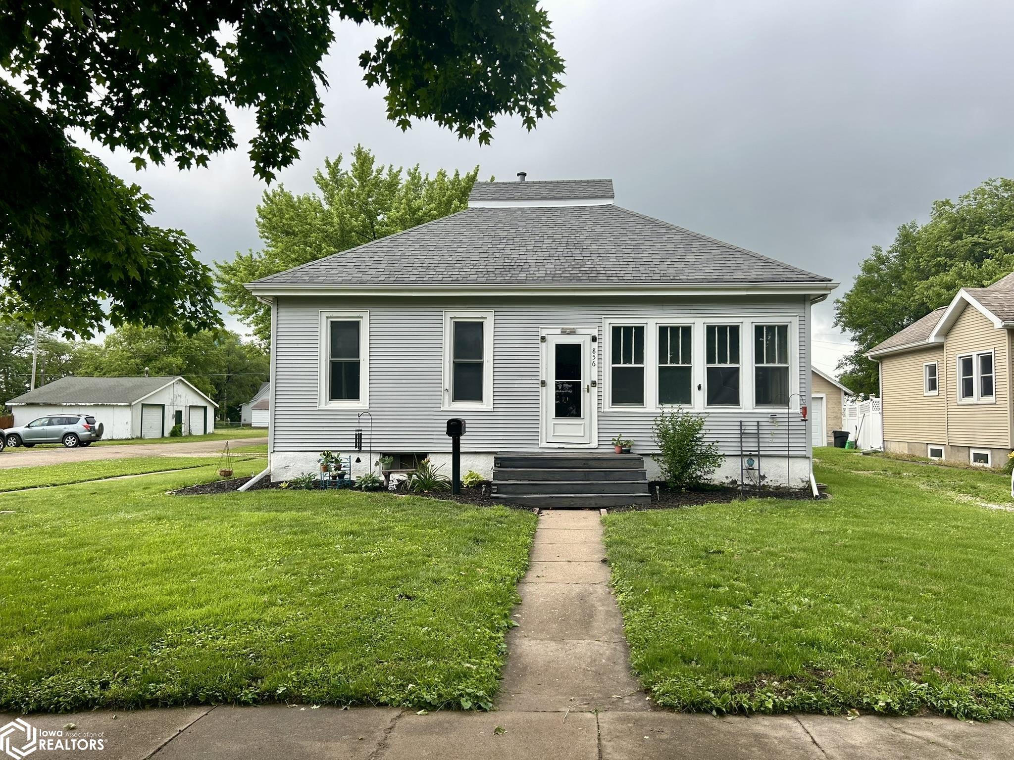 856 Franklin Street, Wapello, Iowa image 1