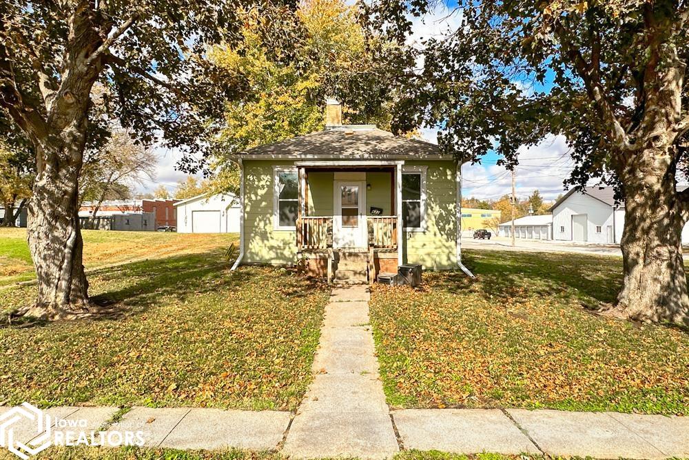 622 E Stuart Street, Clarinda, Iowa image 1