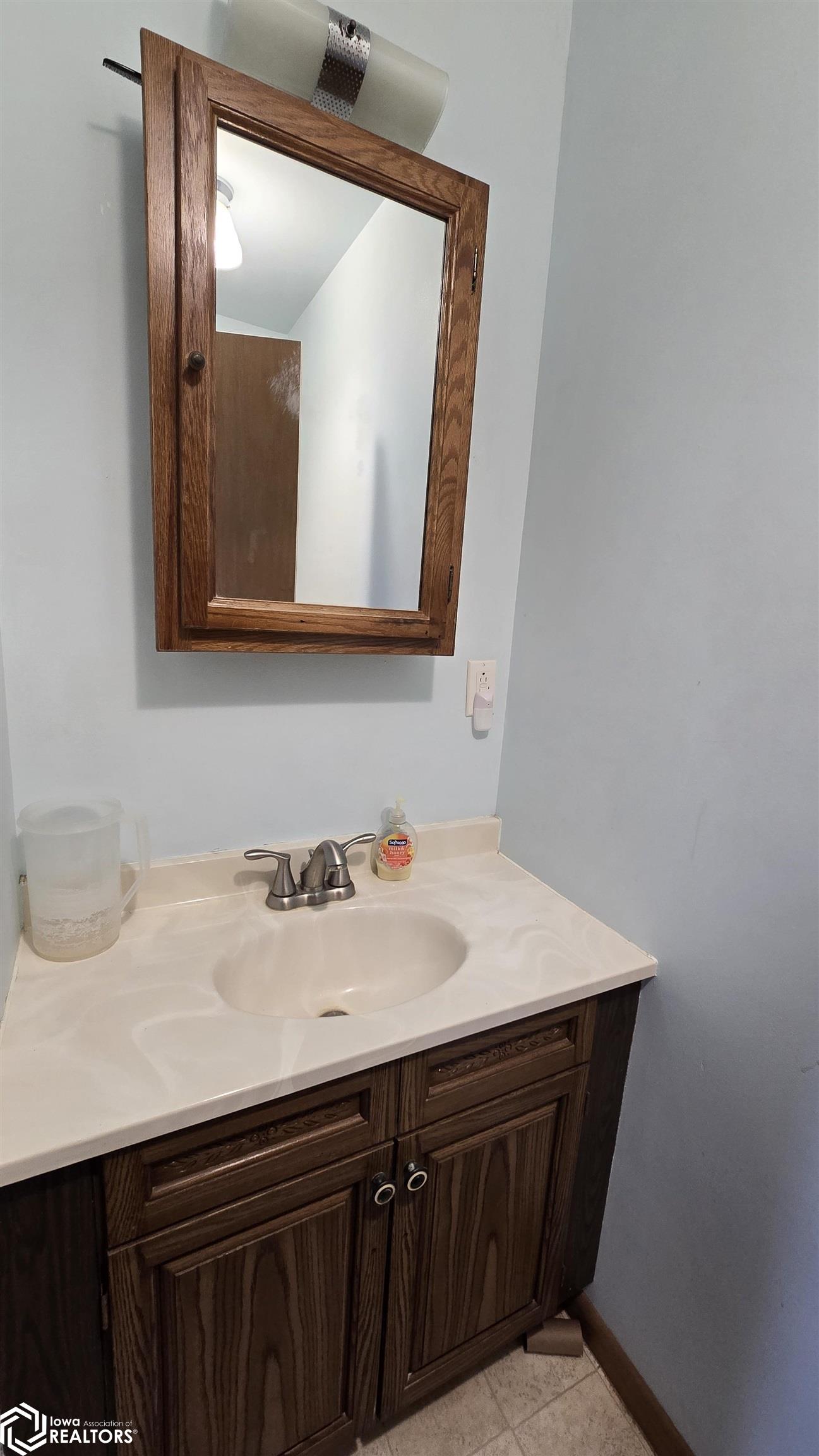 320 W 8th Street, Garner, Iowa image 15