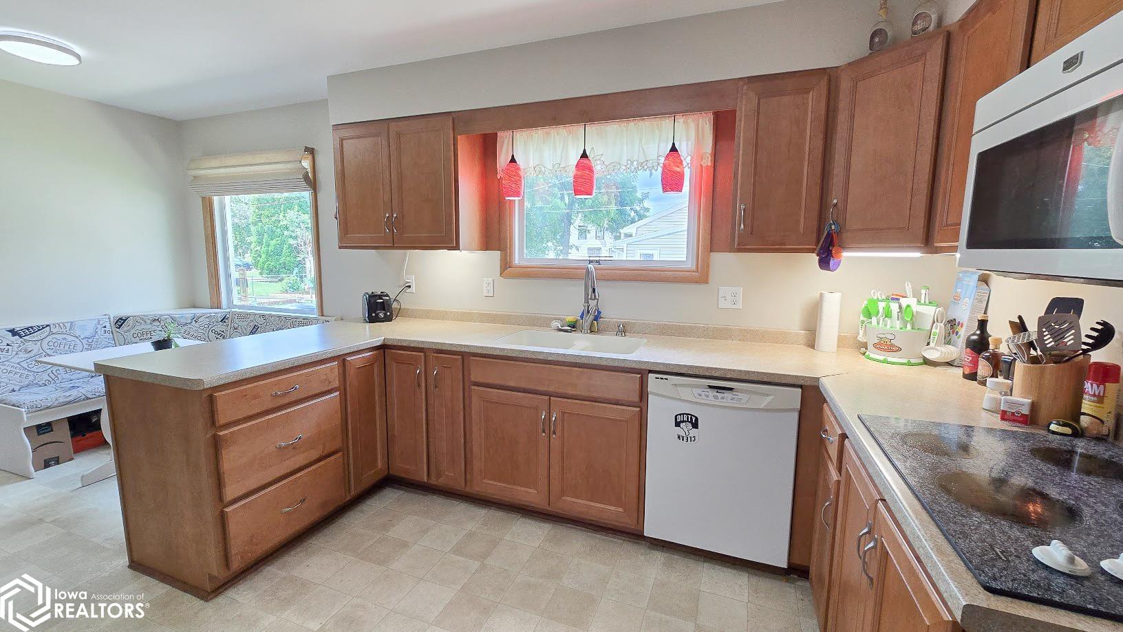 320 W 8th Street, Garner, Iowa image 3