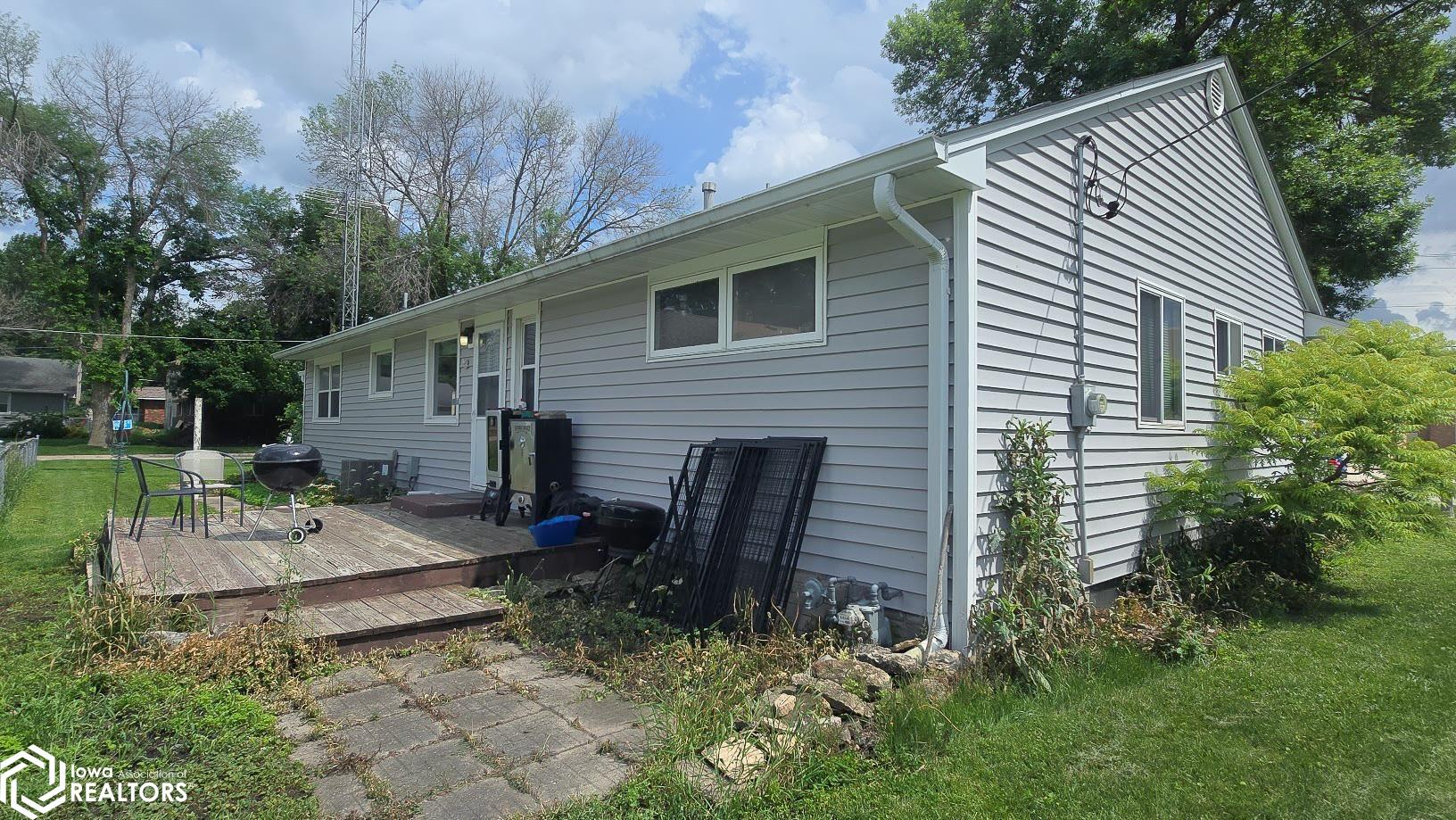 320 W 8th Street, Garner, Iowa image 21