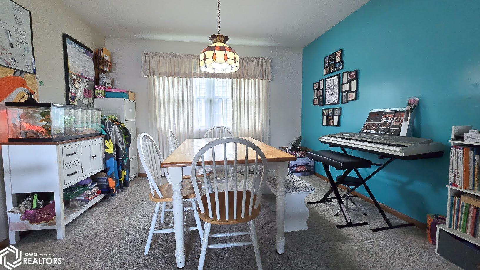 320 W 8th Street, Garner, Iowa image 8
