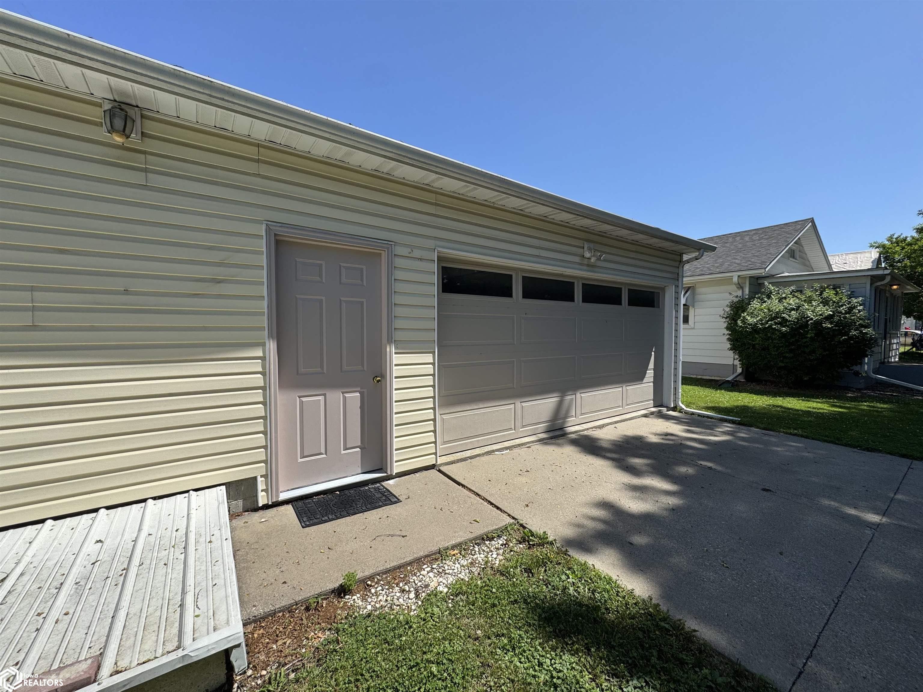 927 Drake Avenue, Centerville, Iowa image 24