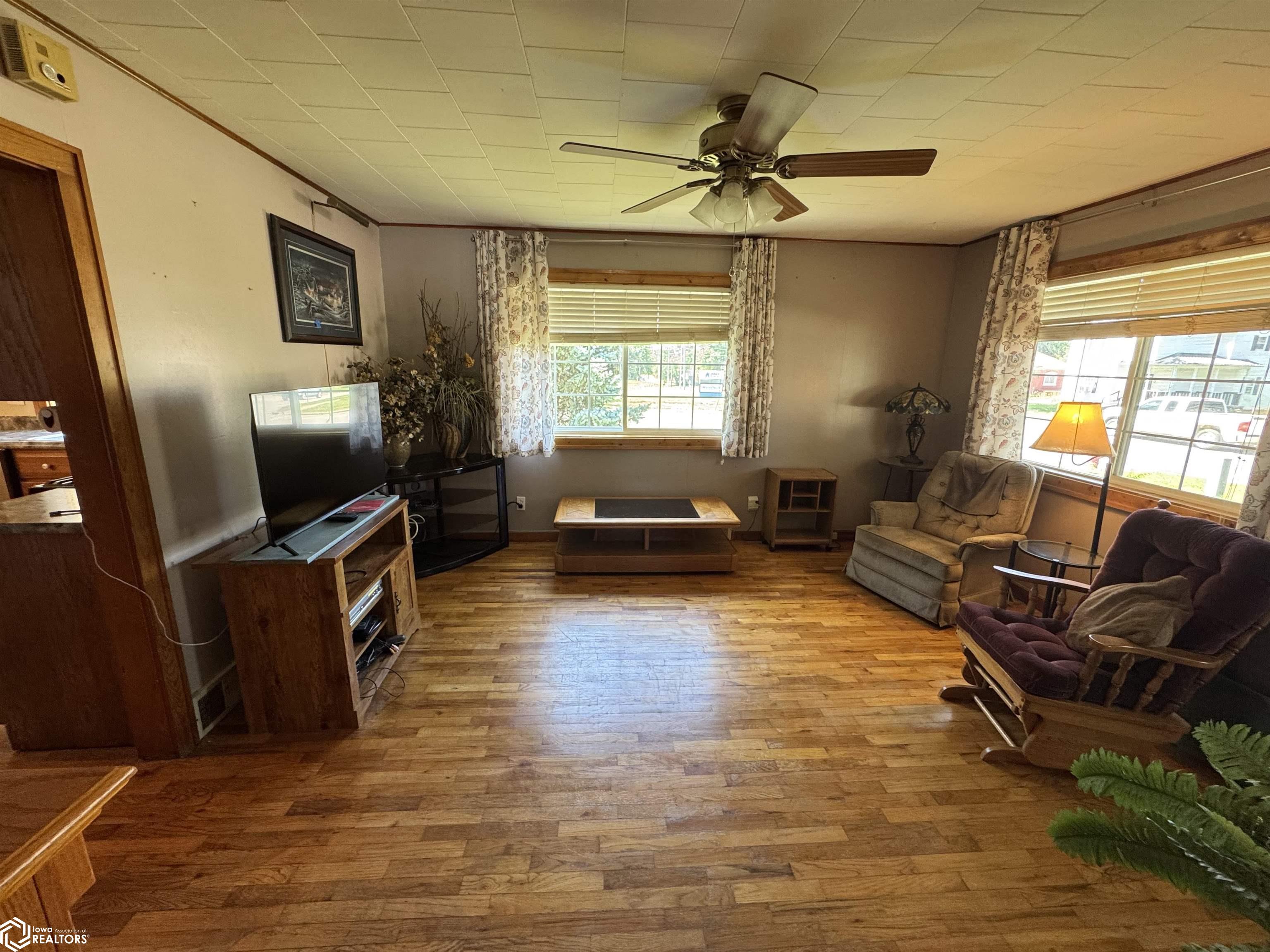 927 Drake Avenue, Centerville, Iowa image 4