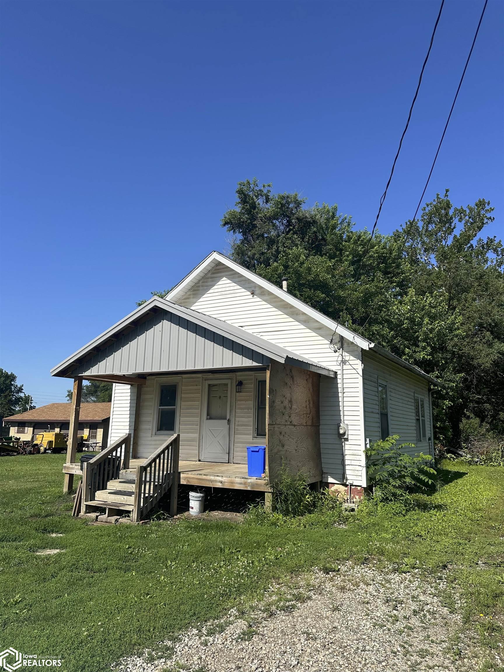 805 S Moore Street, Ottumwa, Iowa image 3