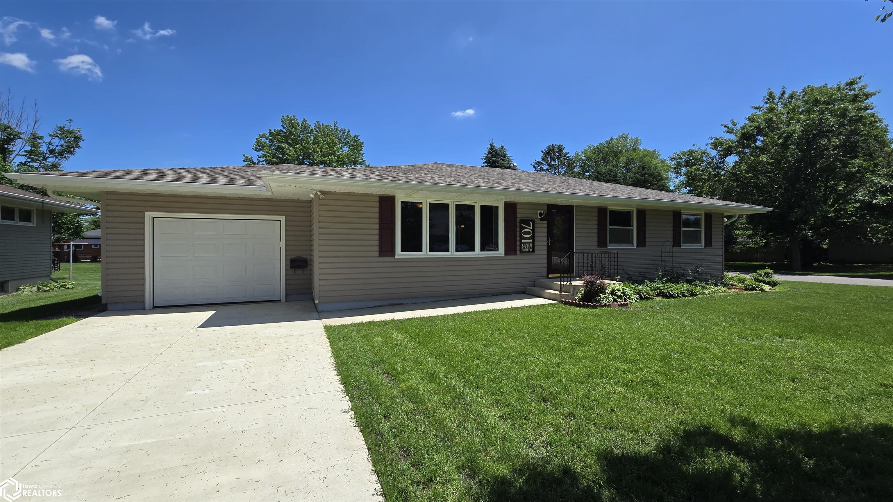 701 10th Street, Northwood, Iowa image 1