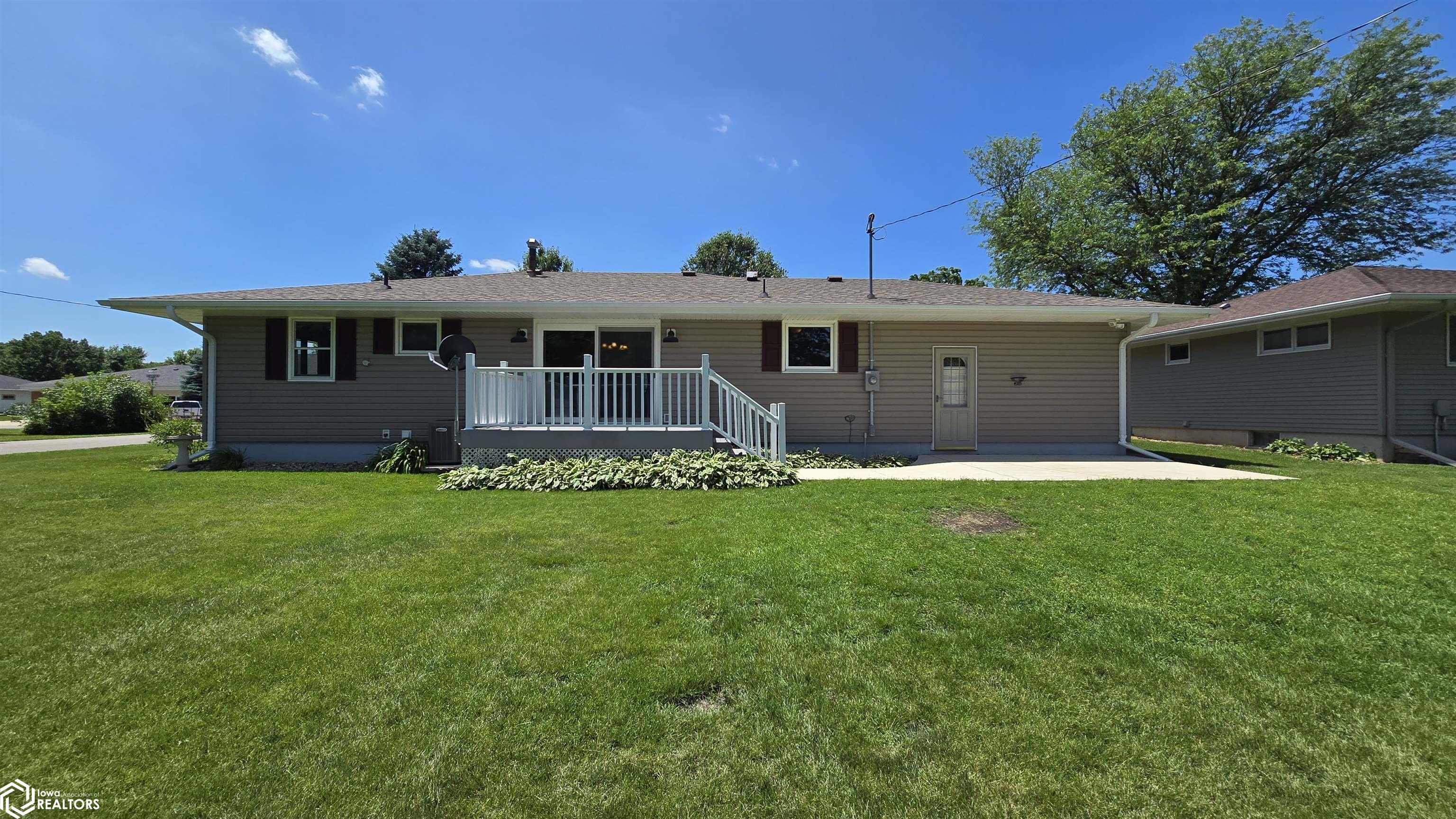 701 10th Street, Northwood, Iowa image 17