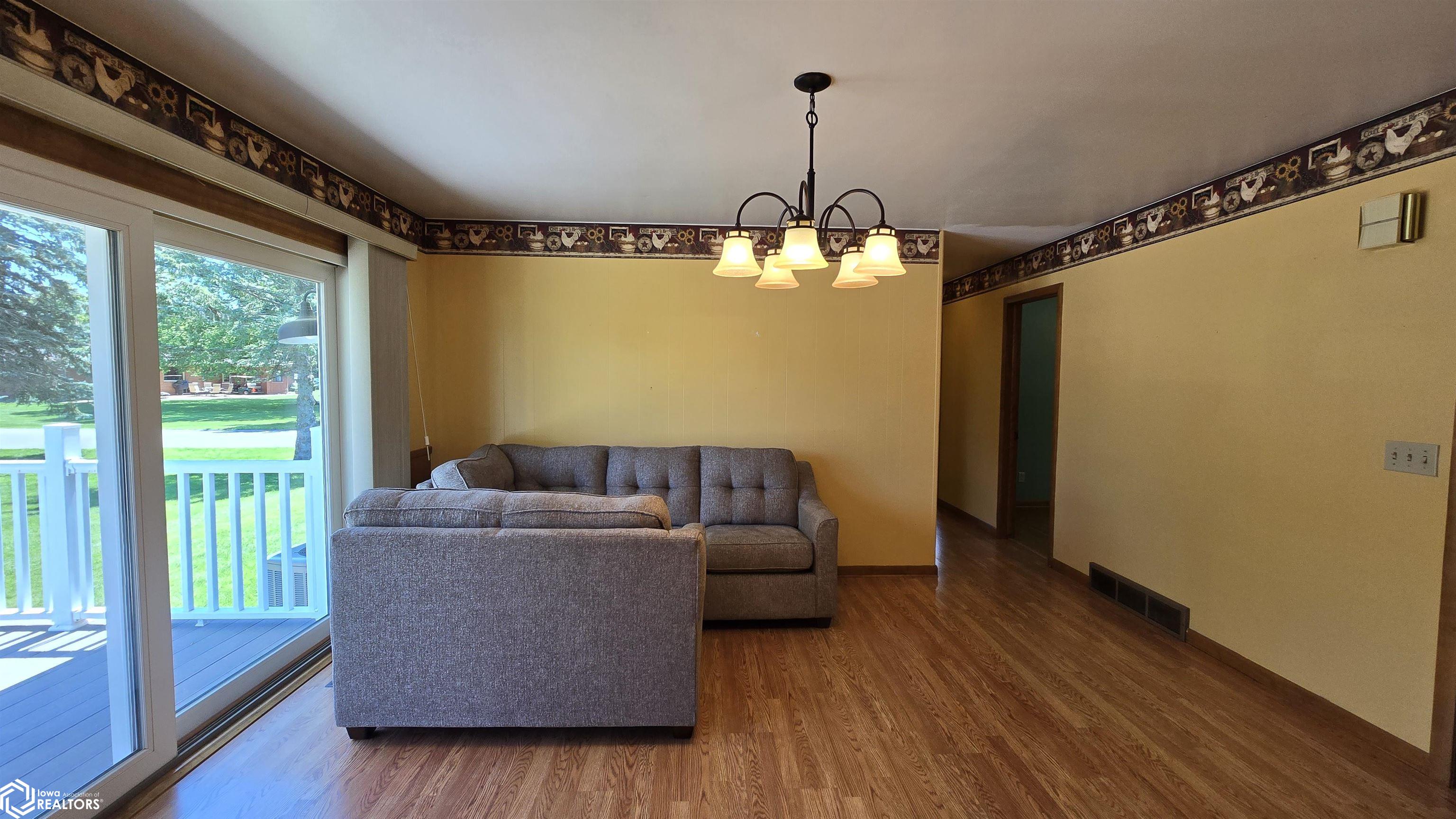 701 10th Street, Northwood, Iowa image 6