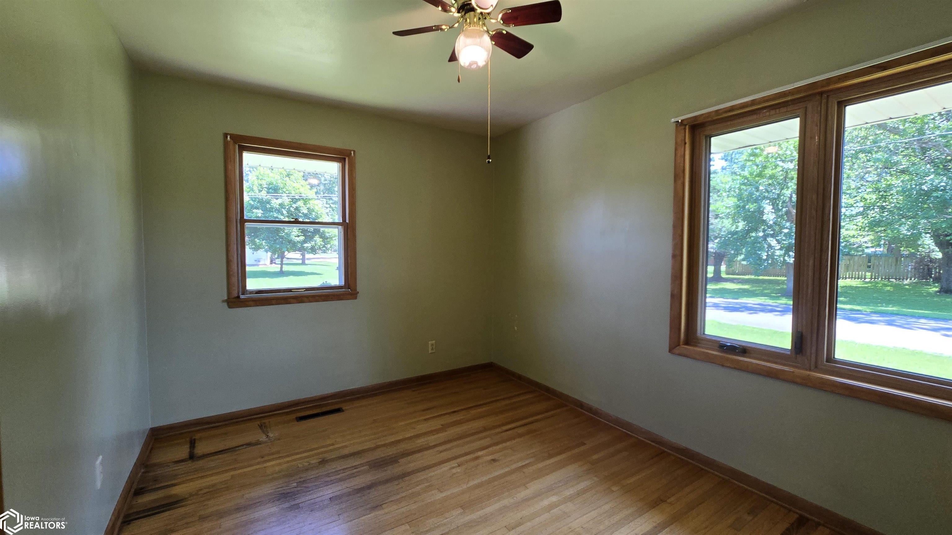 701 10th Street, Northwood, Iowa image 10