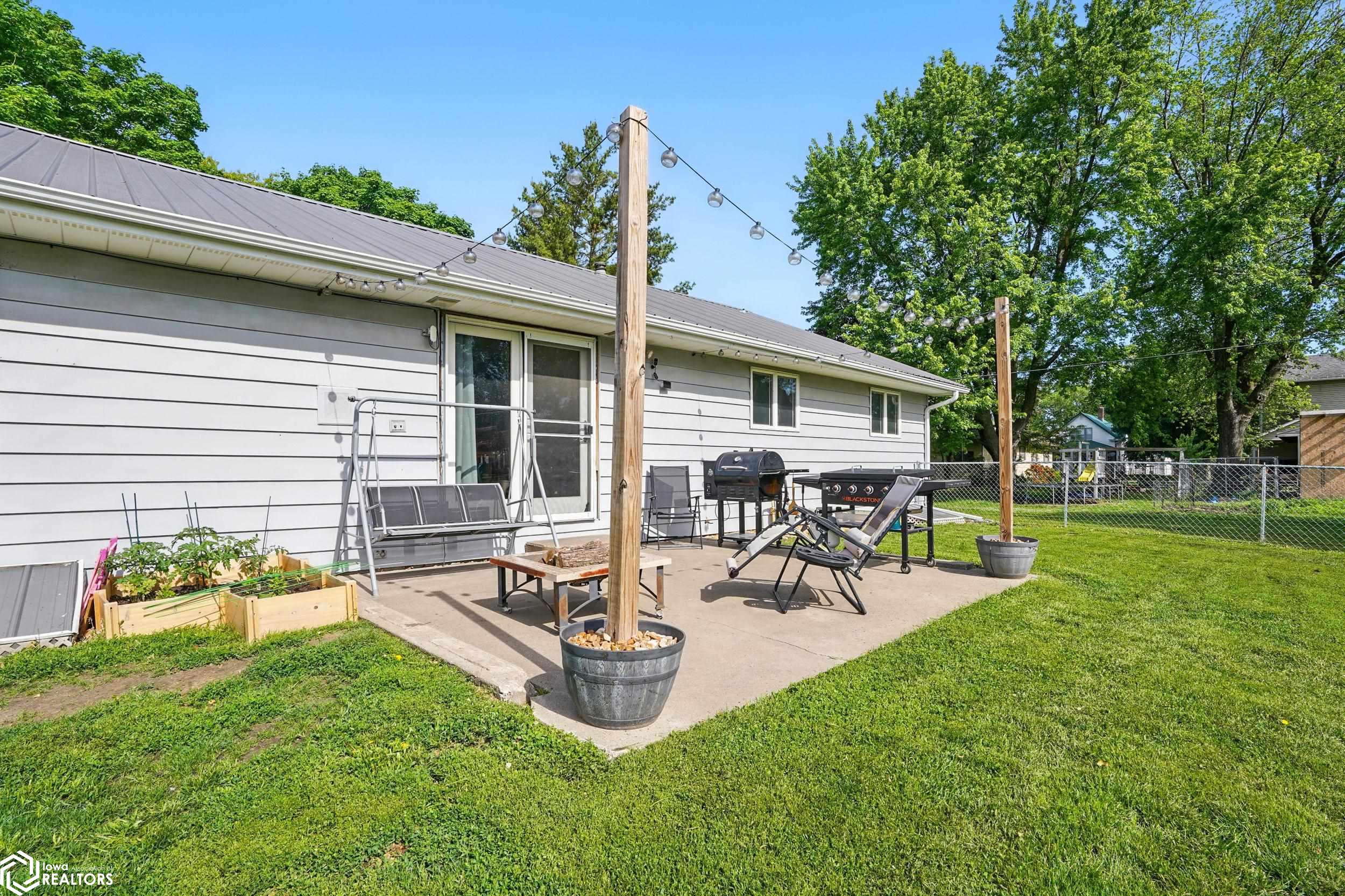 106 S Farmer Street, Brighton, Iowa image 5