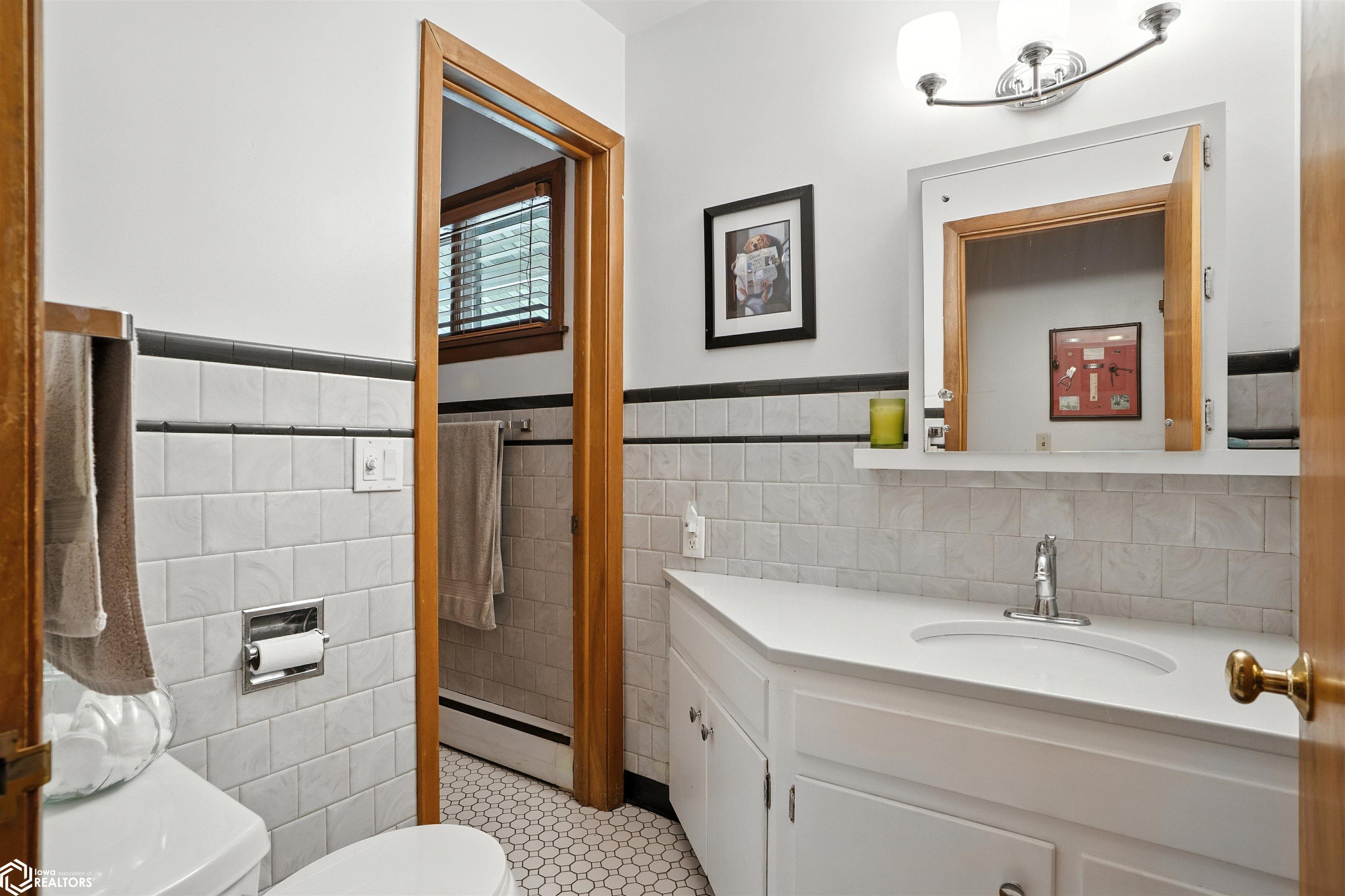 2611 Amelia Street, Burlington, Iowa image 12
