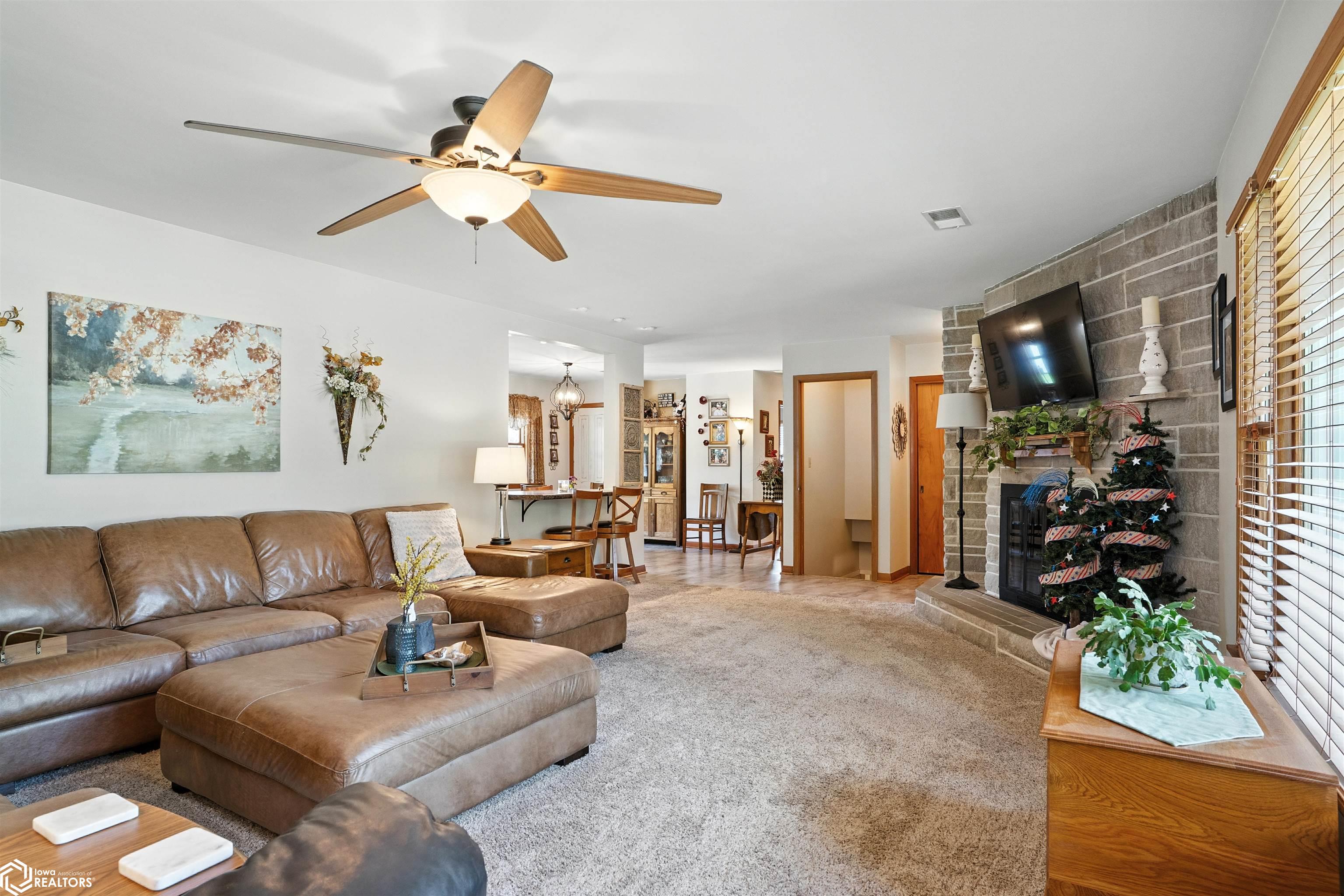 2611 Amelia Street, Burlington, Iowa image 7