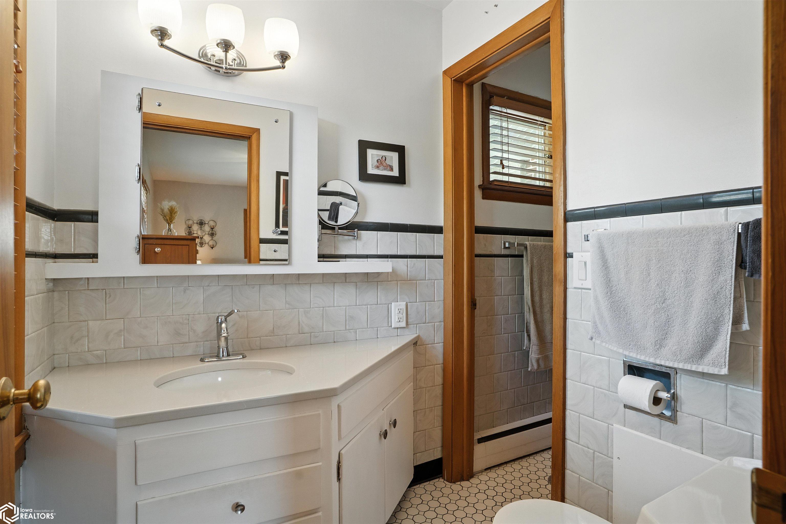 2611 Amelia Street, Burlington, Iowa image 10