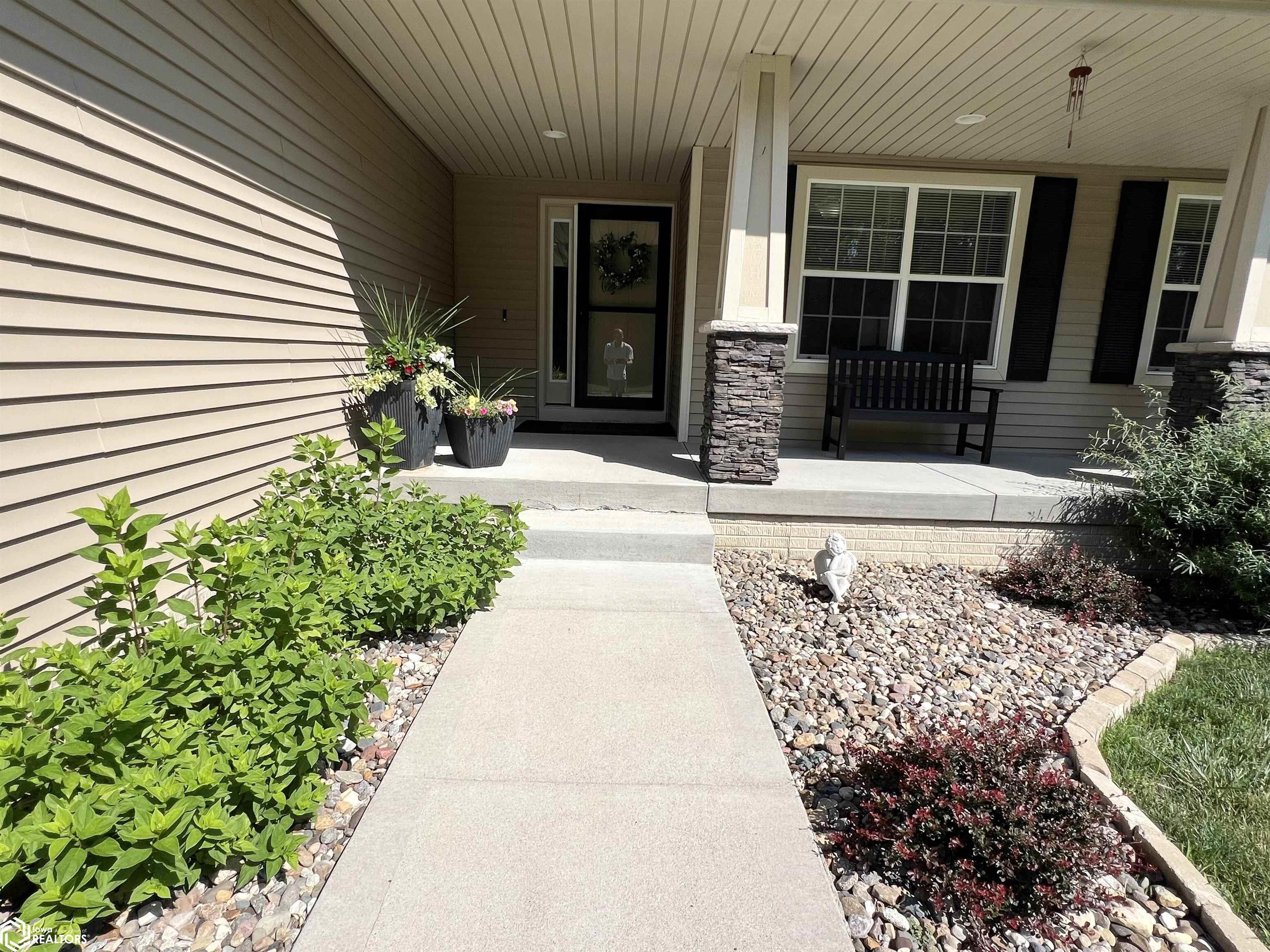 921 W 22nd Street, Newton, Iowa image 37