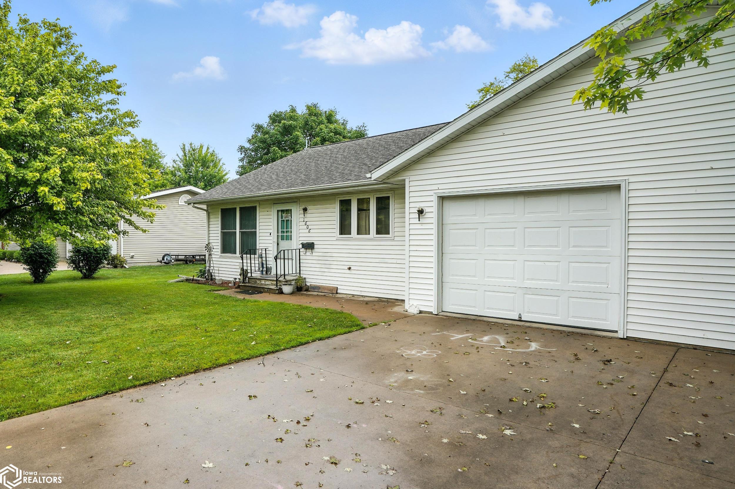 1606 N 3rd Avenue, Washington, Iowa image 26