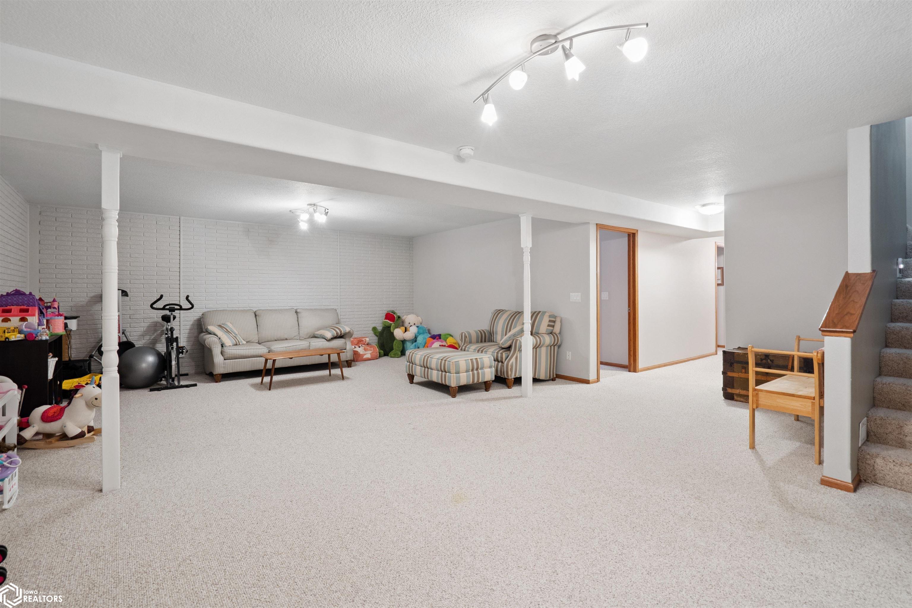 602 8th Street, Malcom, Iowa image 16