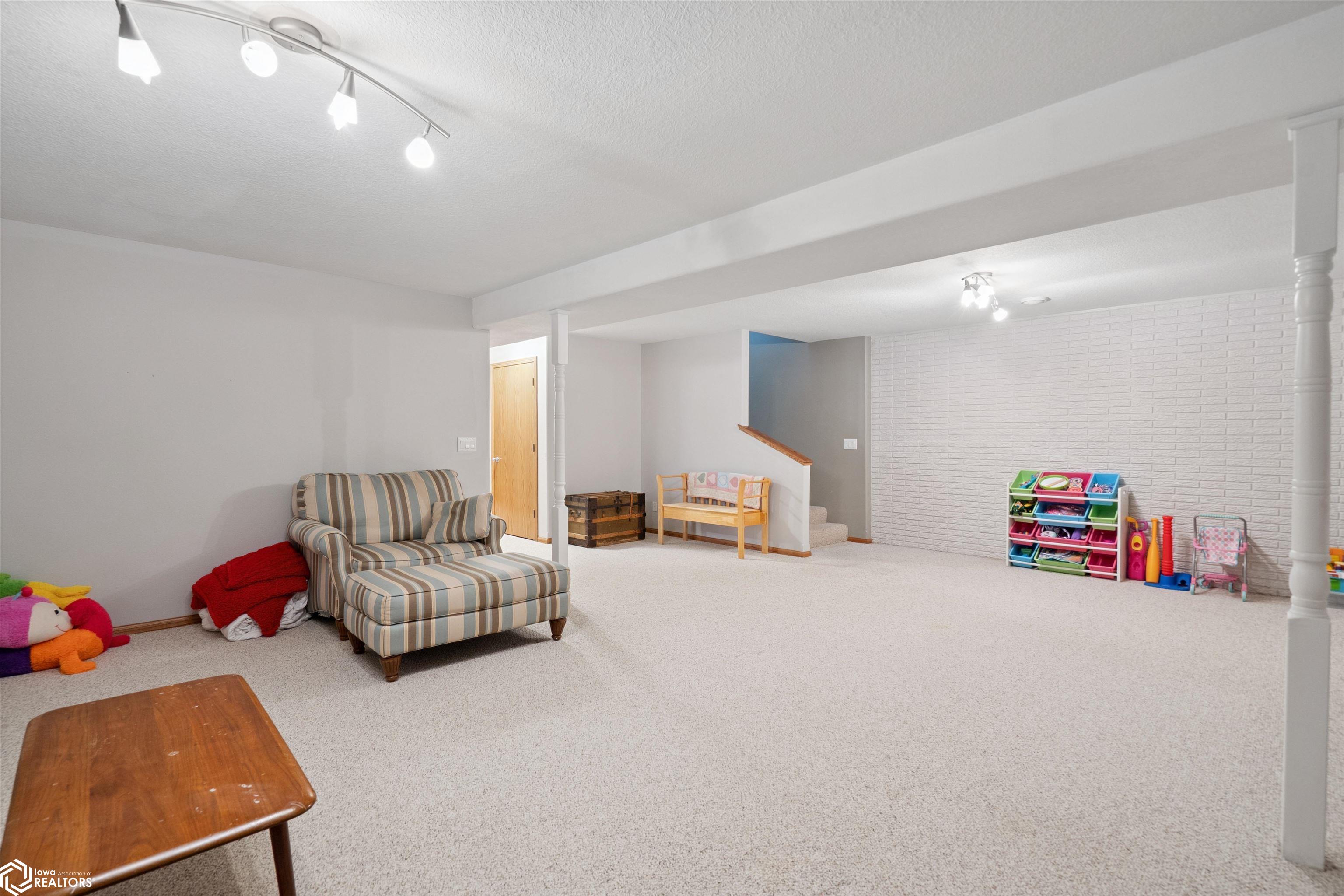 602 8th Street, Malcom, Iowa image 17