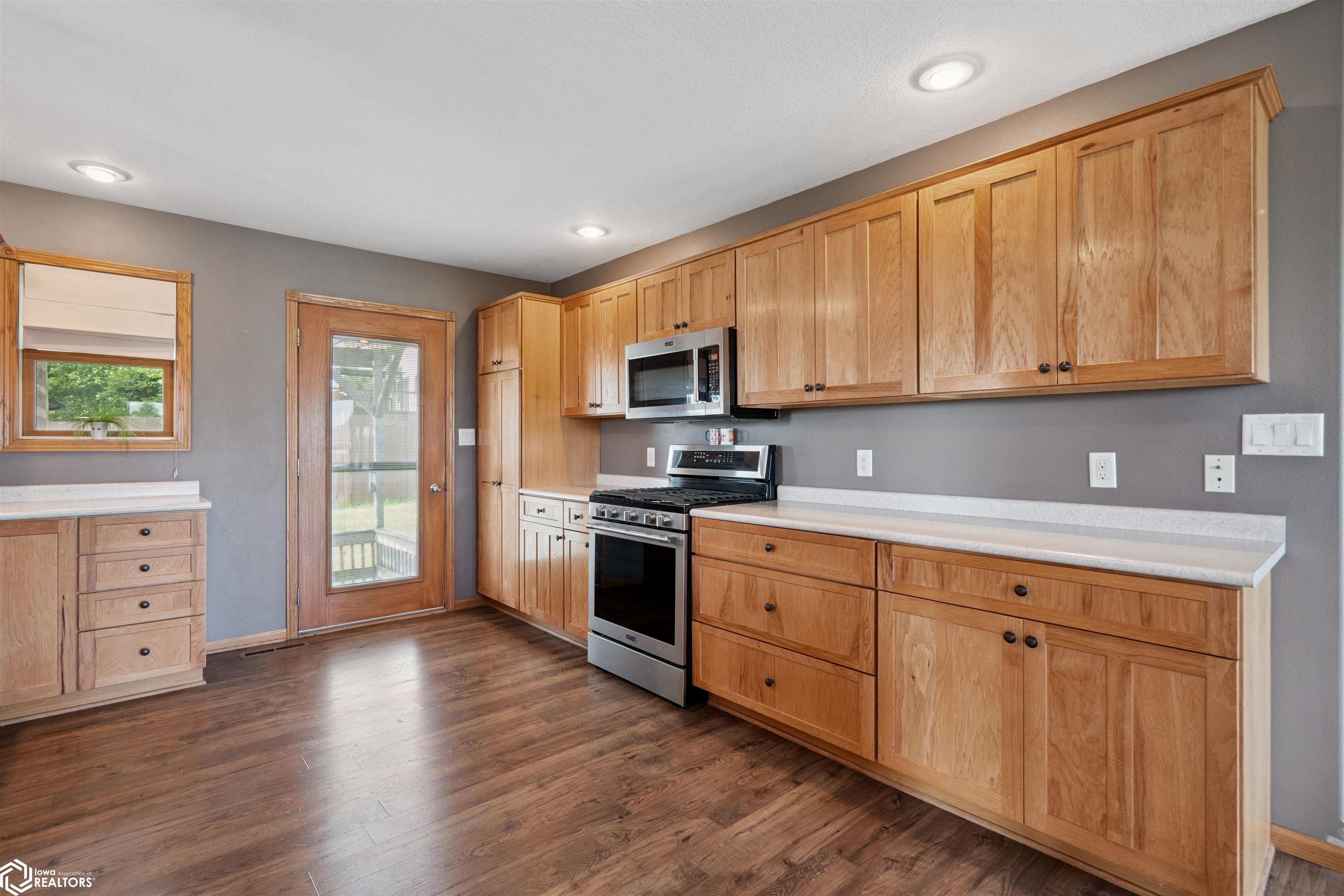 602 8th Street, Malcom, Iowa image 6