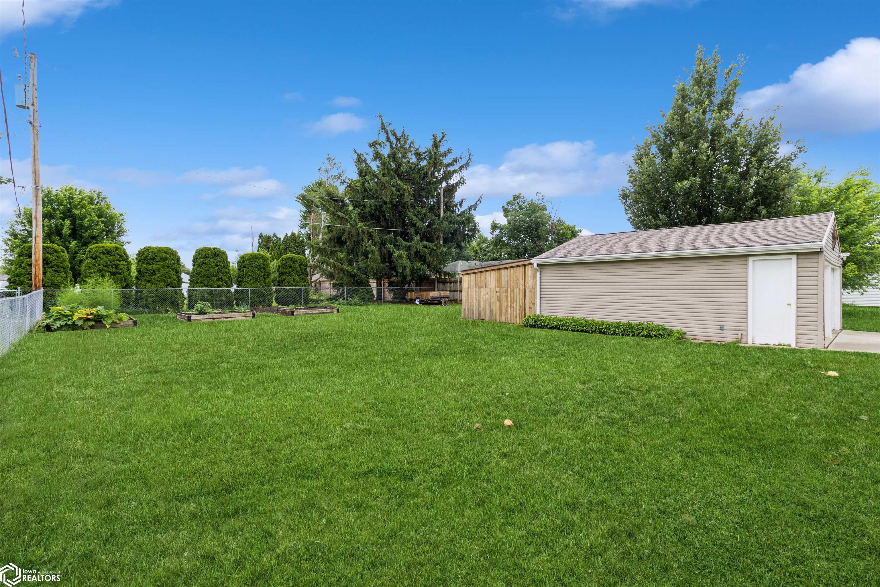 1806 S 3rd Street, Marshalltown, Iowa image 8