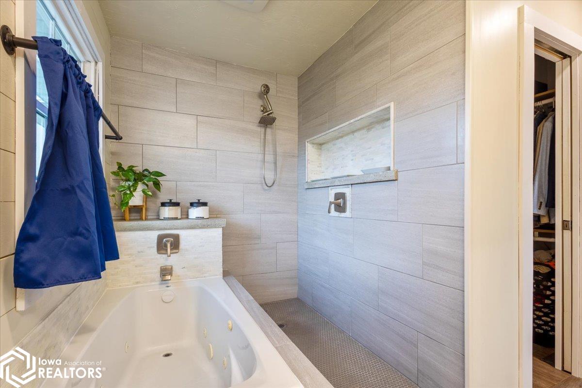4022 Ramelle Drive, Council Bluffs, Iowa image 20