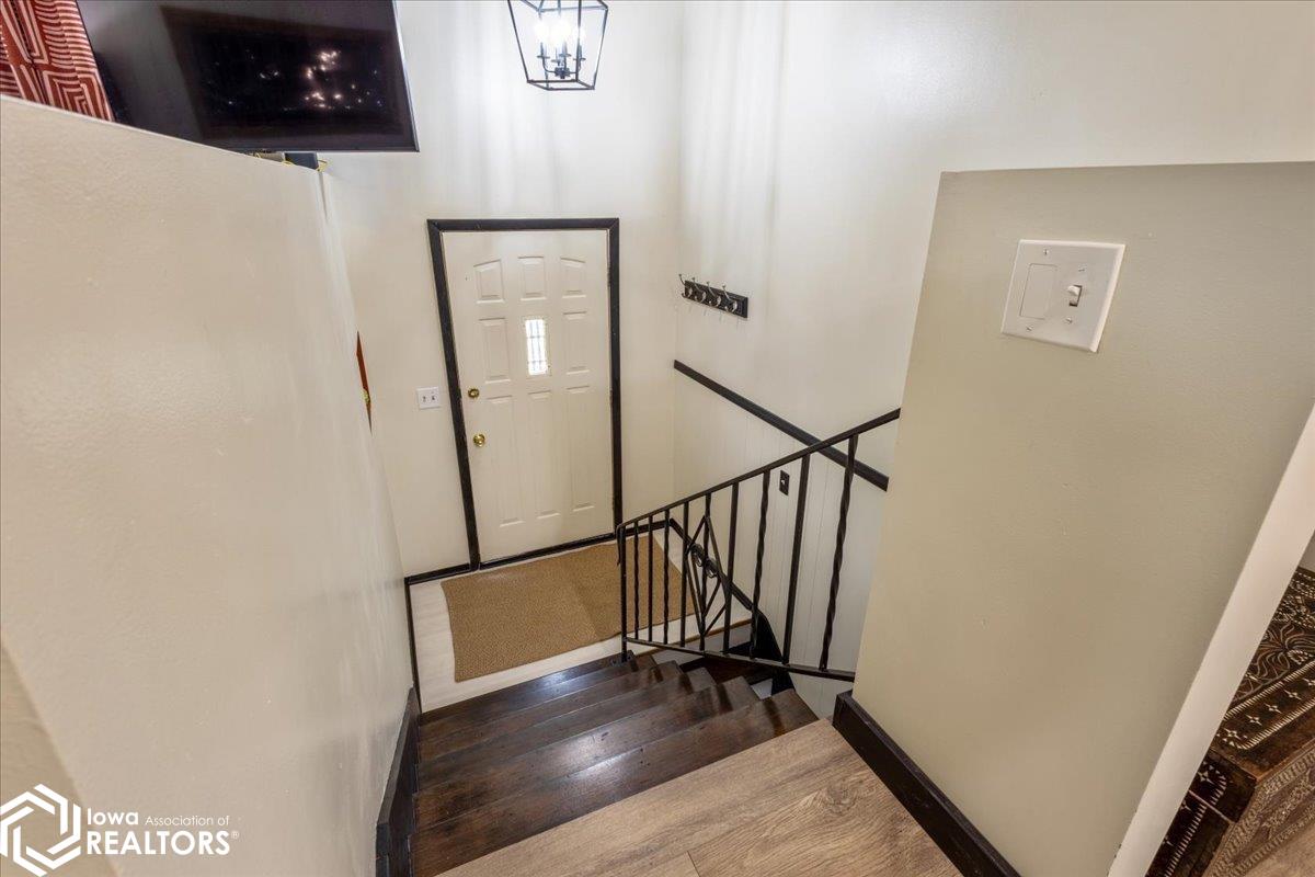 4022 Ramelle Drive, Council Bluffs, Iowa image 3