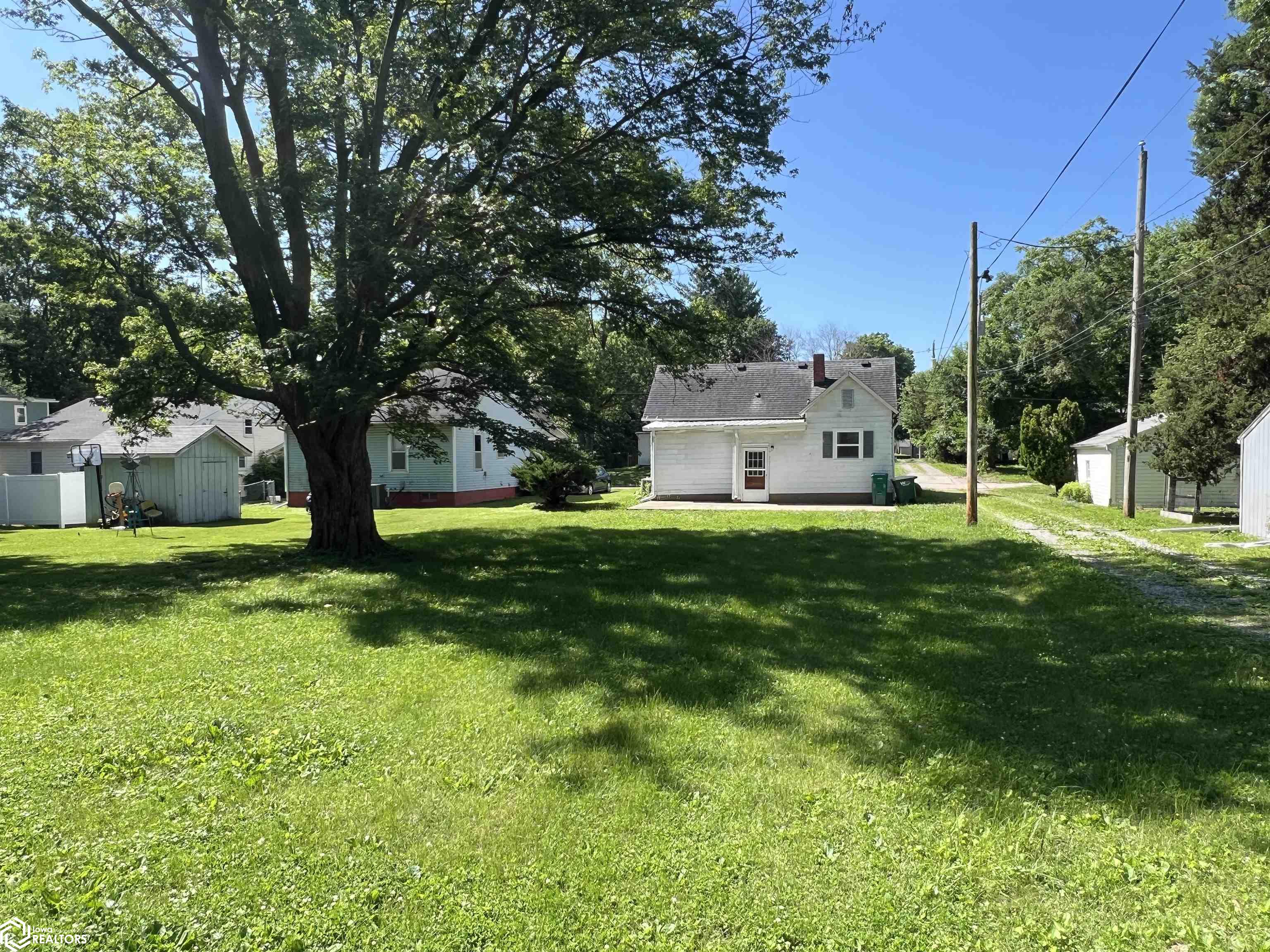 305 W Jackson Avenue, Fairfield, Iowa image 25