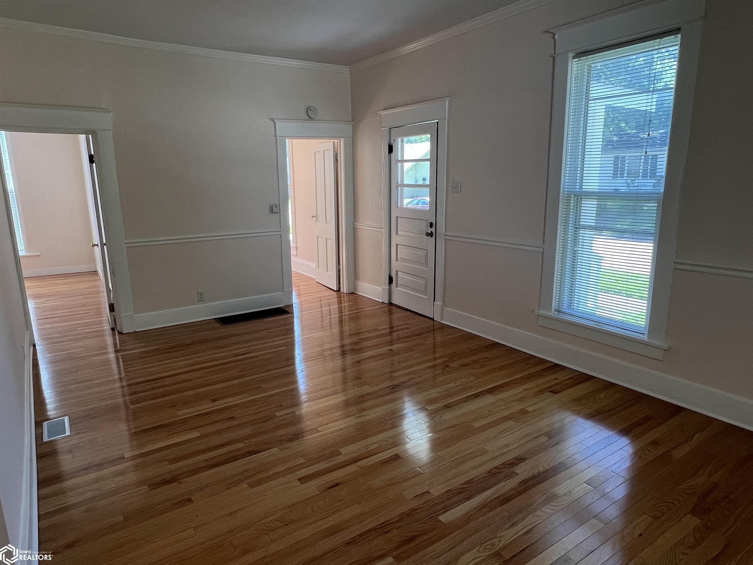 305 W Jackson Avenue, Fairfield, Iowa image 6
