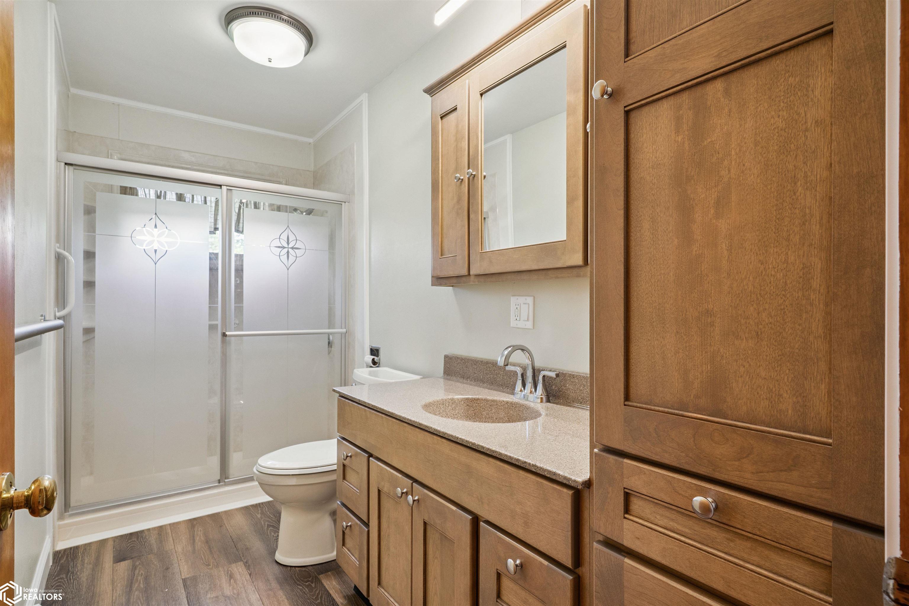 105 Kennedy St, New London, Iowa image 13