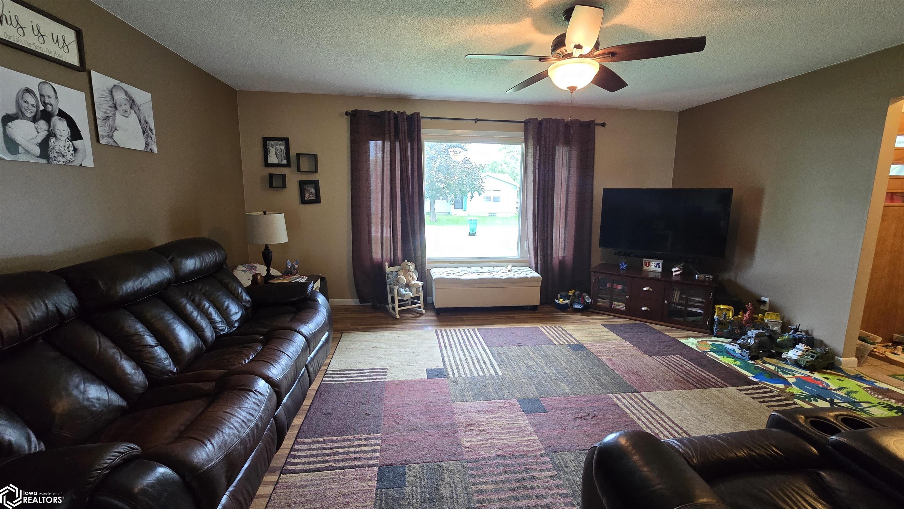 205 6th Street, Woden, Iowa image 8