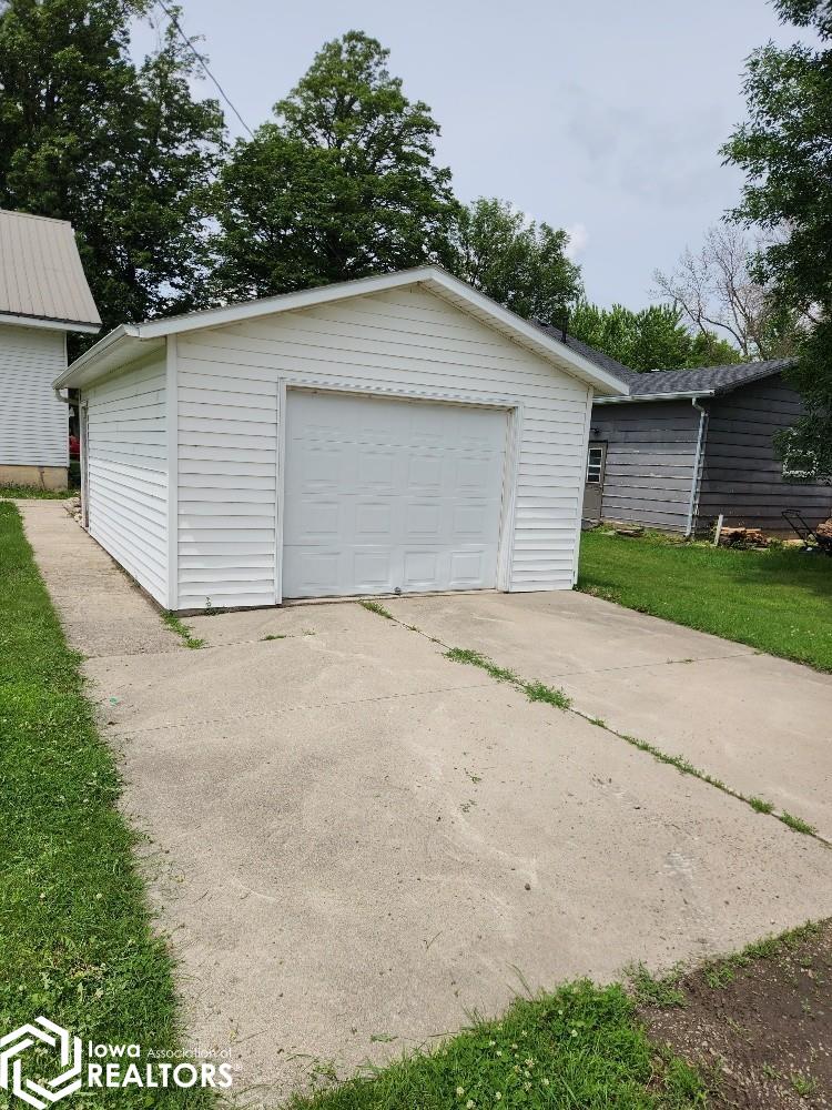 434 Way Avenue, Woden, Iowa image 4