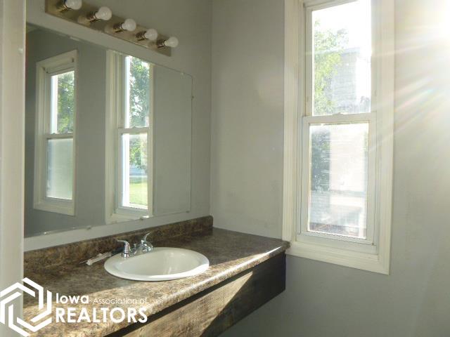 2015 Ave J, Fort Madison, Iowa image 20