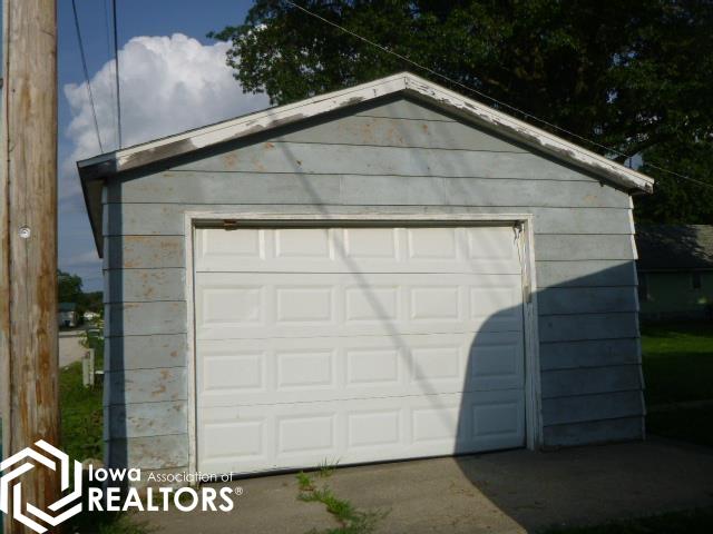 2015 Ave J, Fort Madison, Iowa image 5