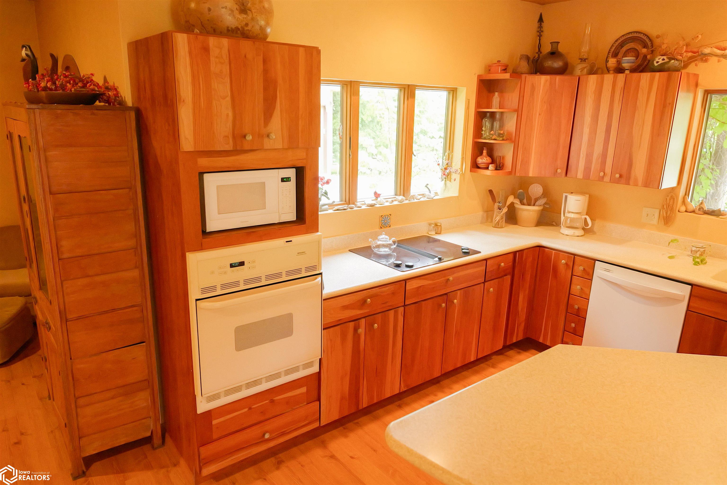 10361 155th Street, Burlington, Iowa image 31