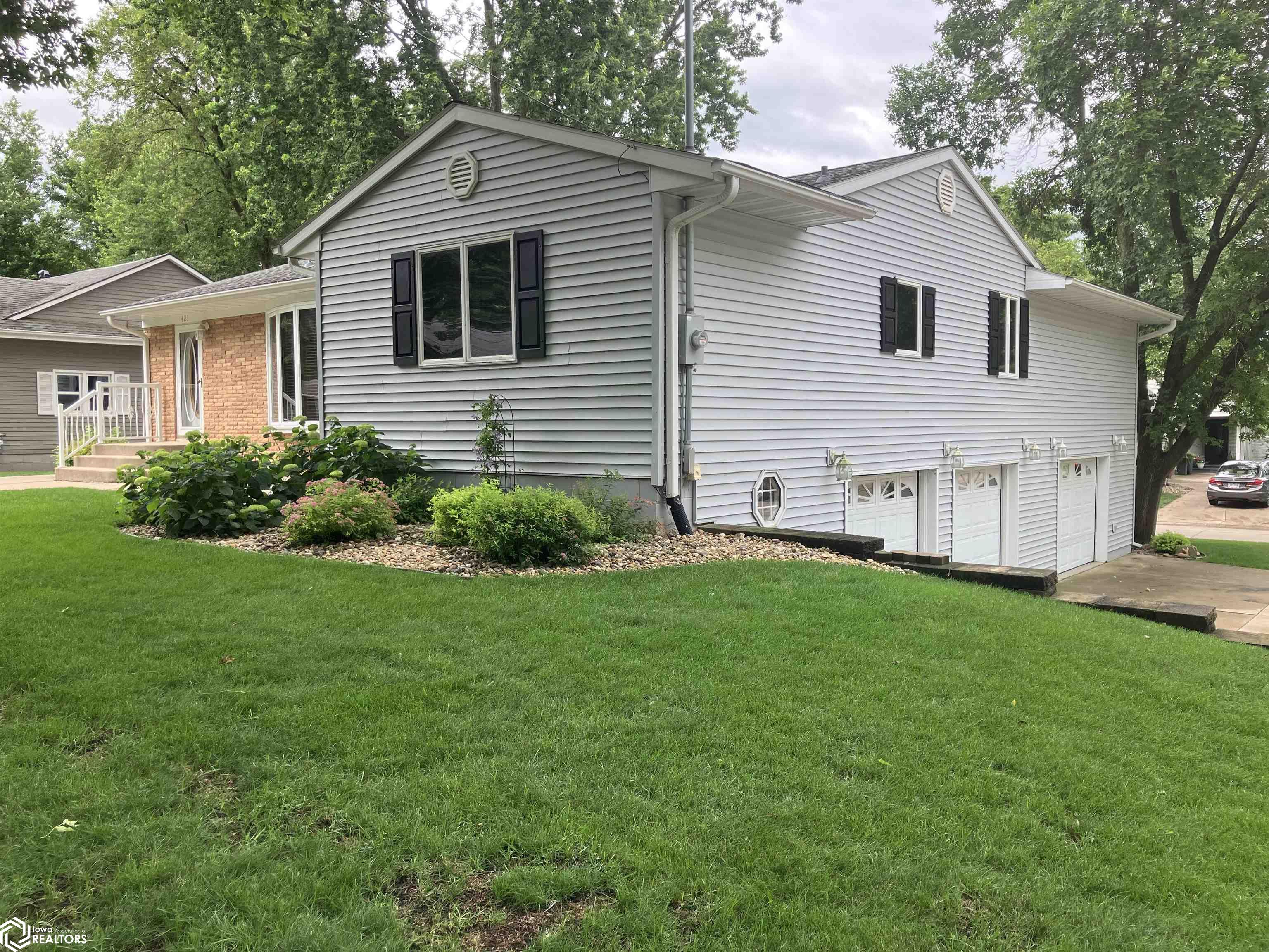 423 19th Street, Clear Lake, Iowa image 1