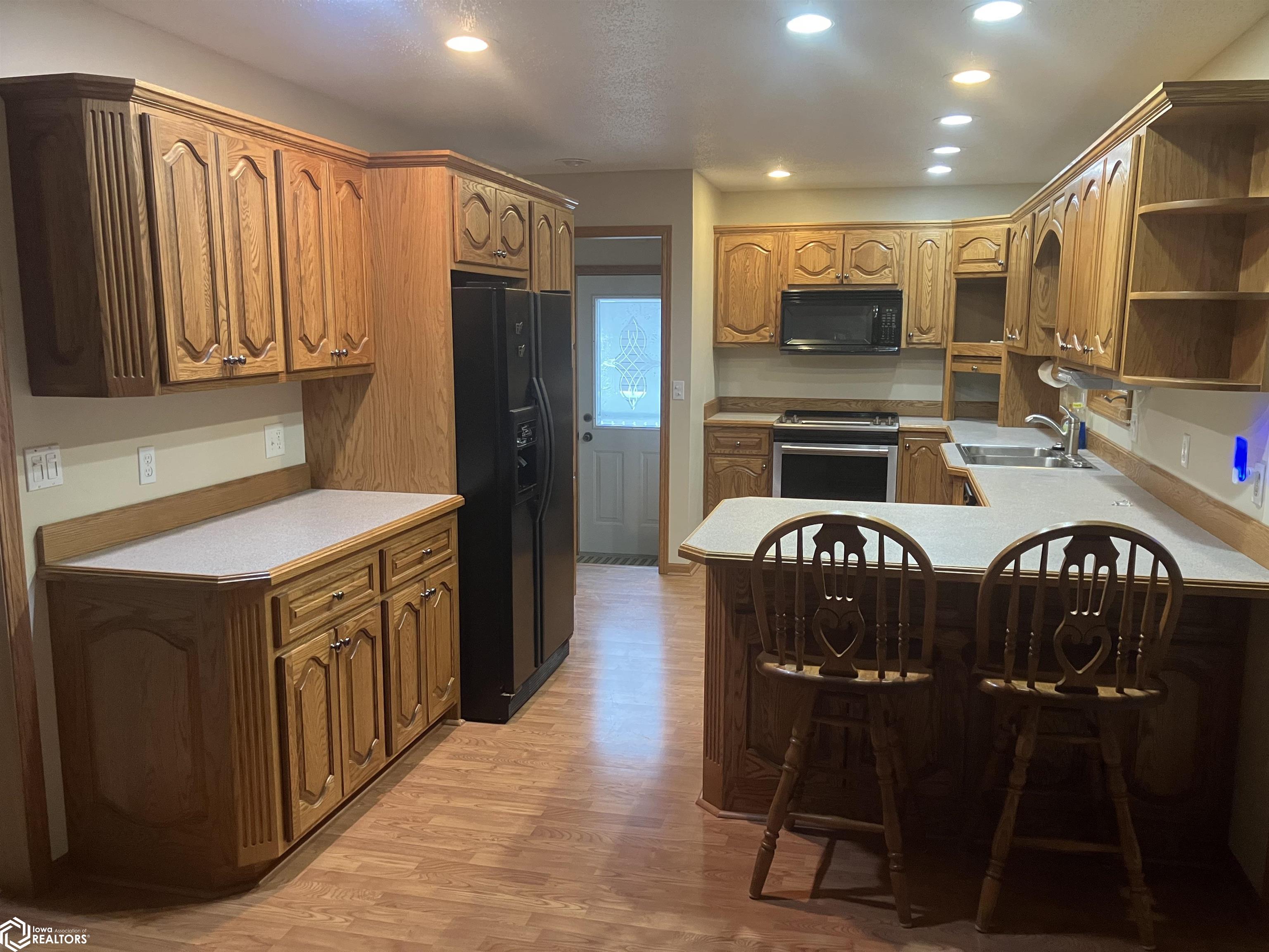423 19th Street, Clear Lake, Iowa image 2