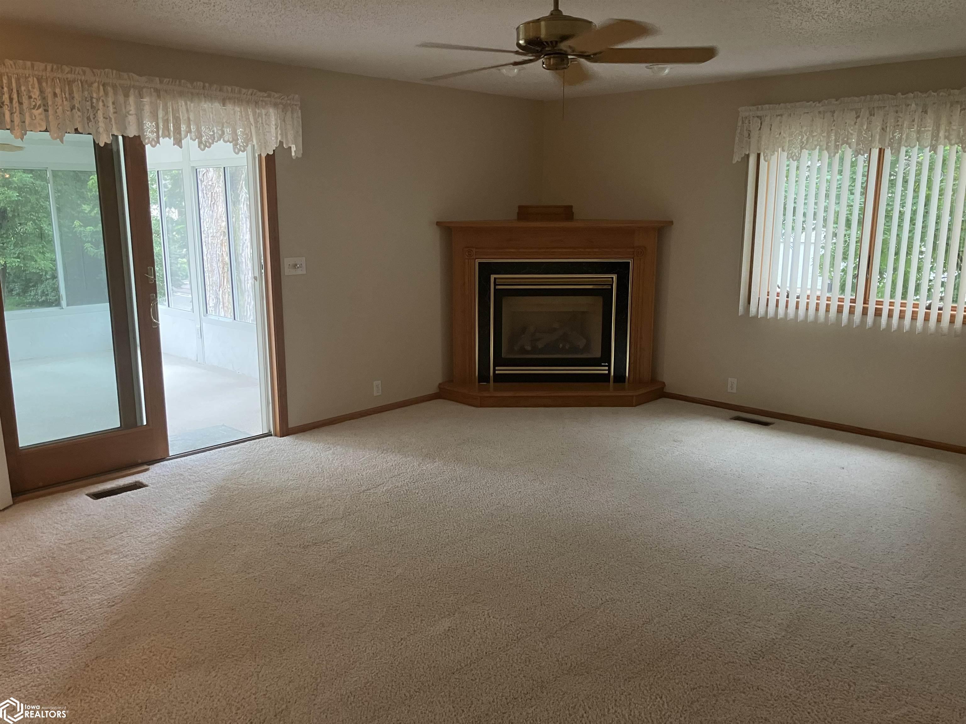 423 19th Street, Clear Lake, Iowa image 5