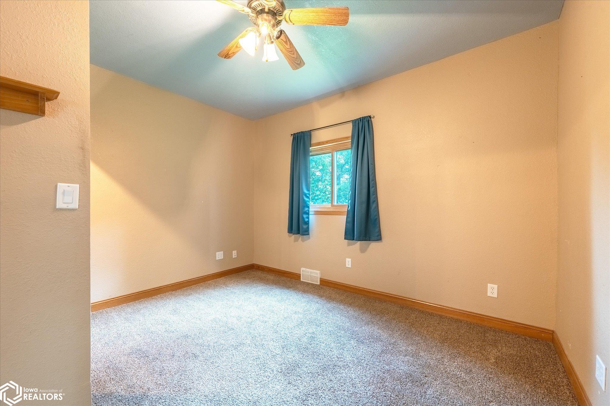 903 Ely Street, Woodbine, Iowa image 16