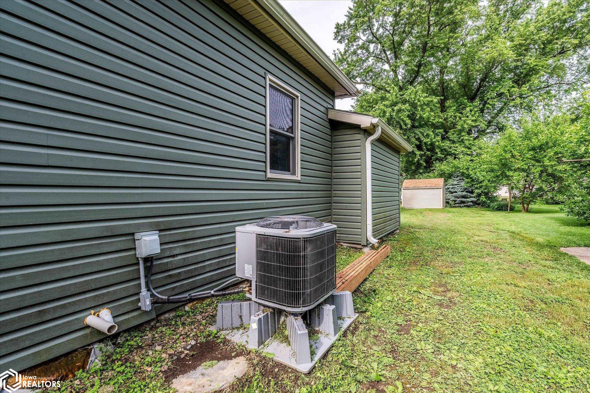 903 Ely Street, Woodbine, Iowa image 28