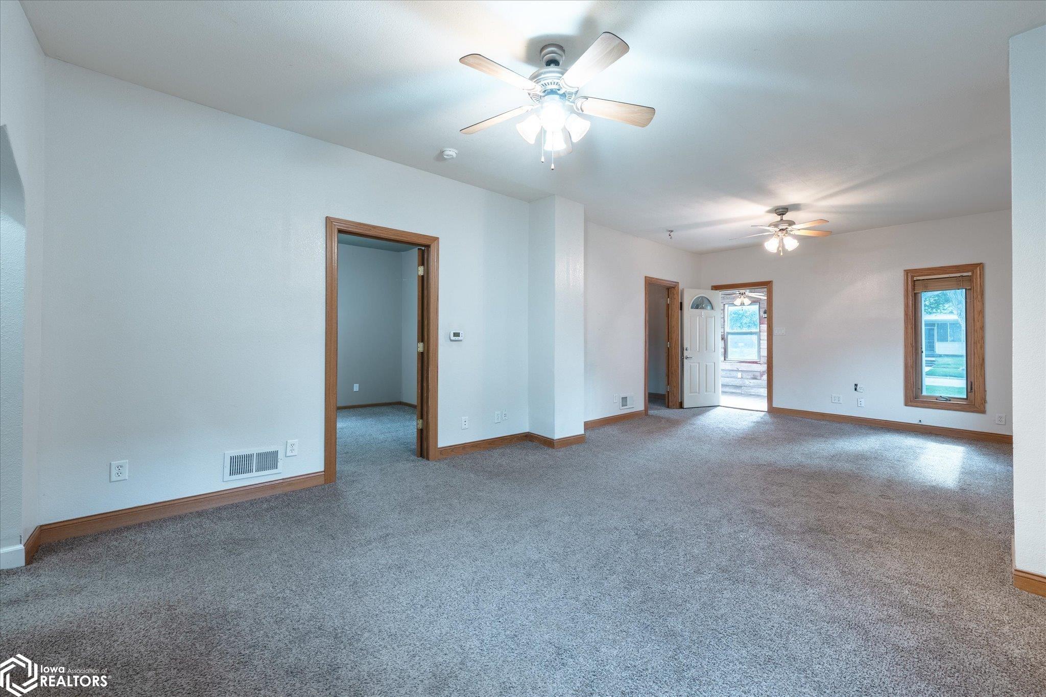 903 Ely Street, Woodbine, Iowa image 8
