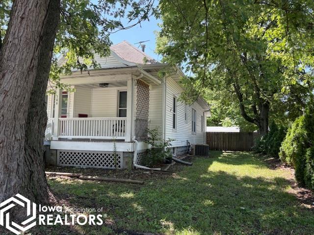 106 W Harrison Avenue, Fairfield, Iowa image 2