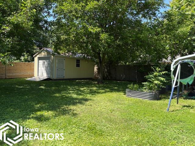 106 W Harrison Avenue, Fairfield, Iowa image 23
