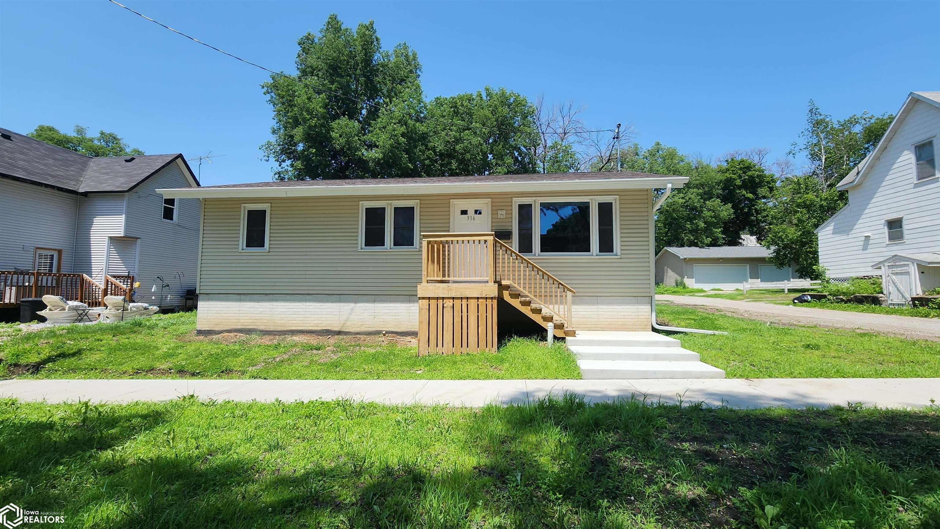 316 5th Street, Mason City, Iowa image 2