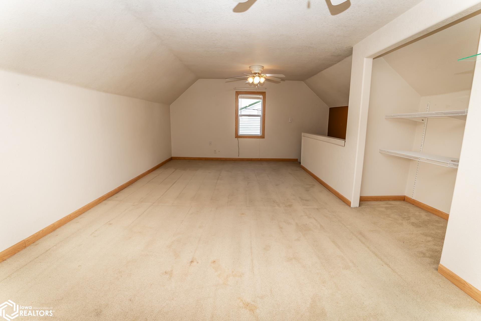 302 E Church Street, Laurel, Iowa image 38
